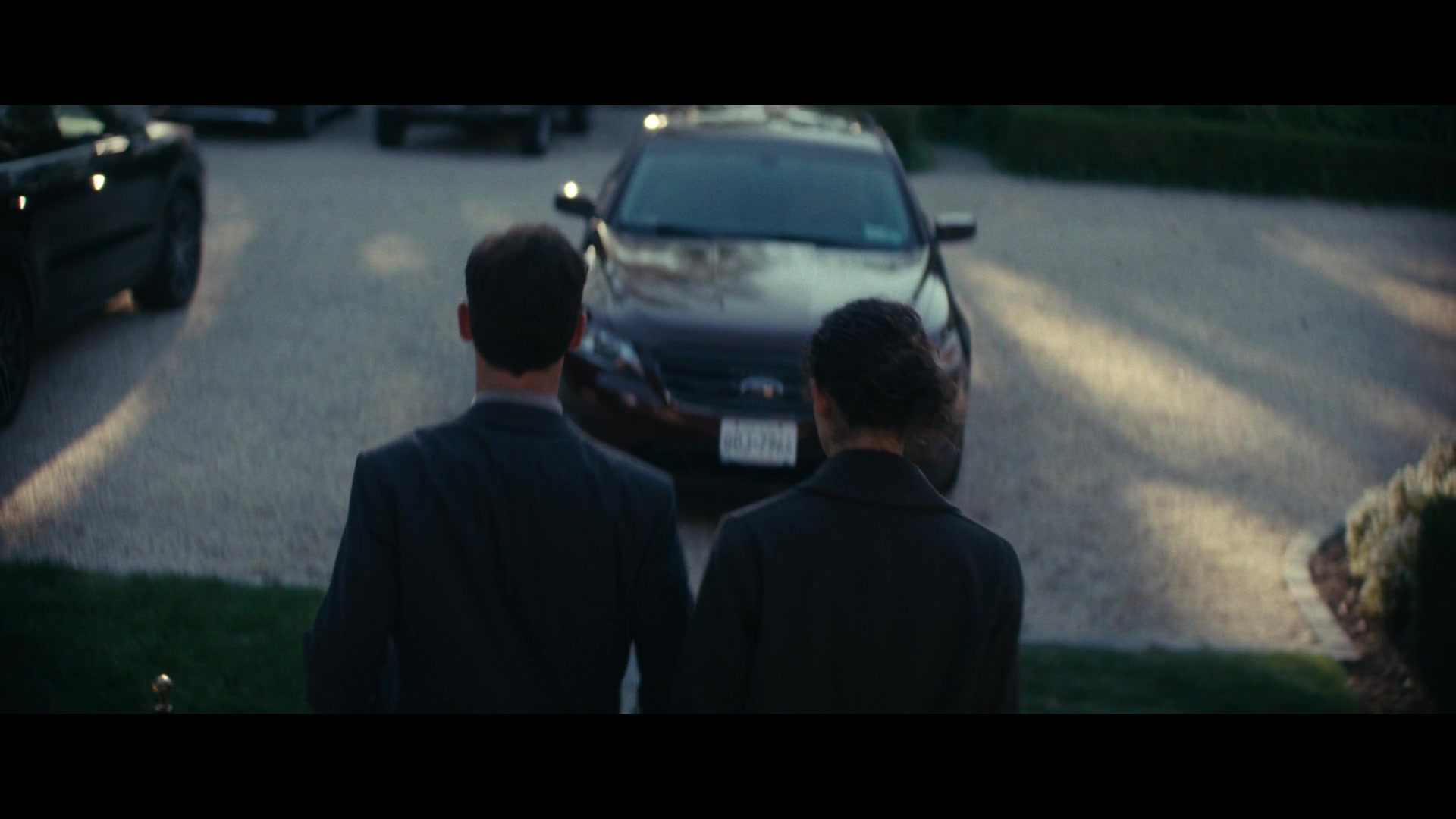 Furious_S01E02_My_Life_Had_Stood_A_Loaded_Gun_1080p_ERW_003826.jpg