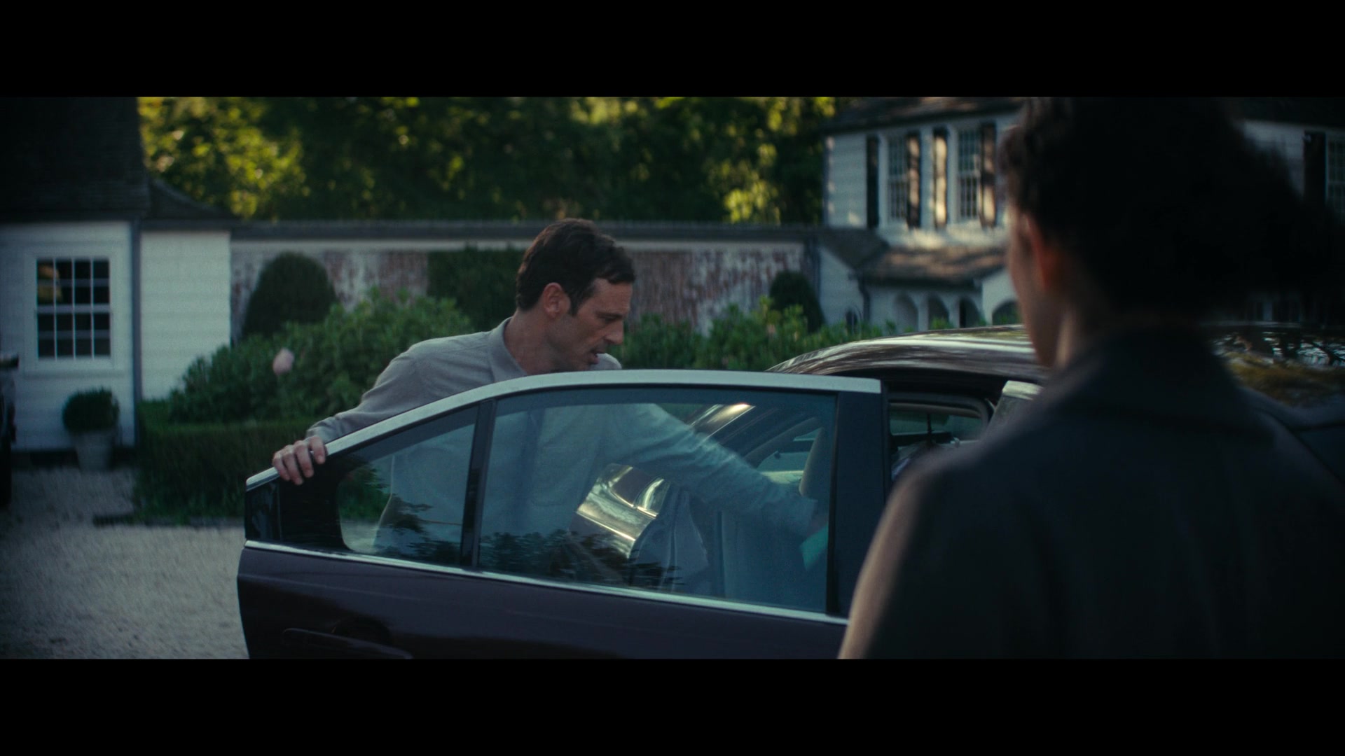 Furious_S01E02_My_Life_Had_Stood_A_Loaded_Gun_1080p_ERW_003850.jpg