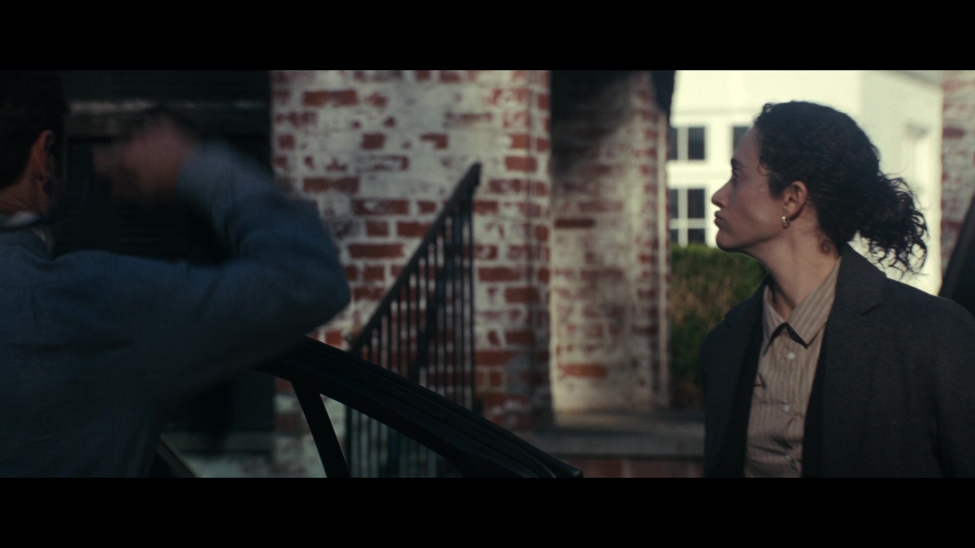 Furious_S01E02_My_Life_Had_Stood_A_Loaded_Gun_1080p_ERW_003852.jpg