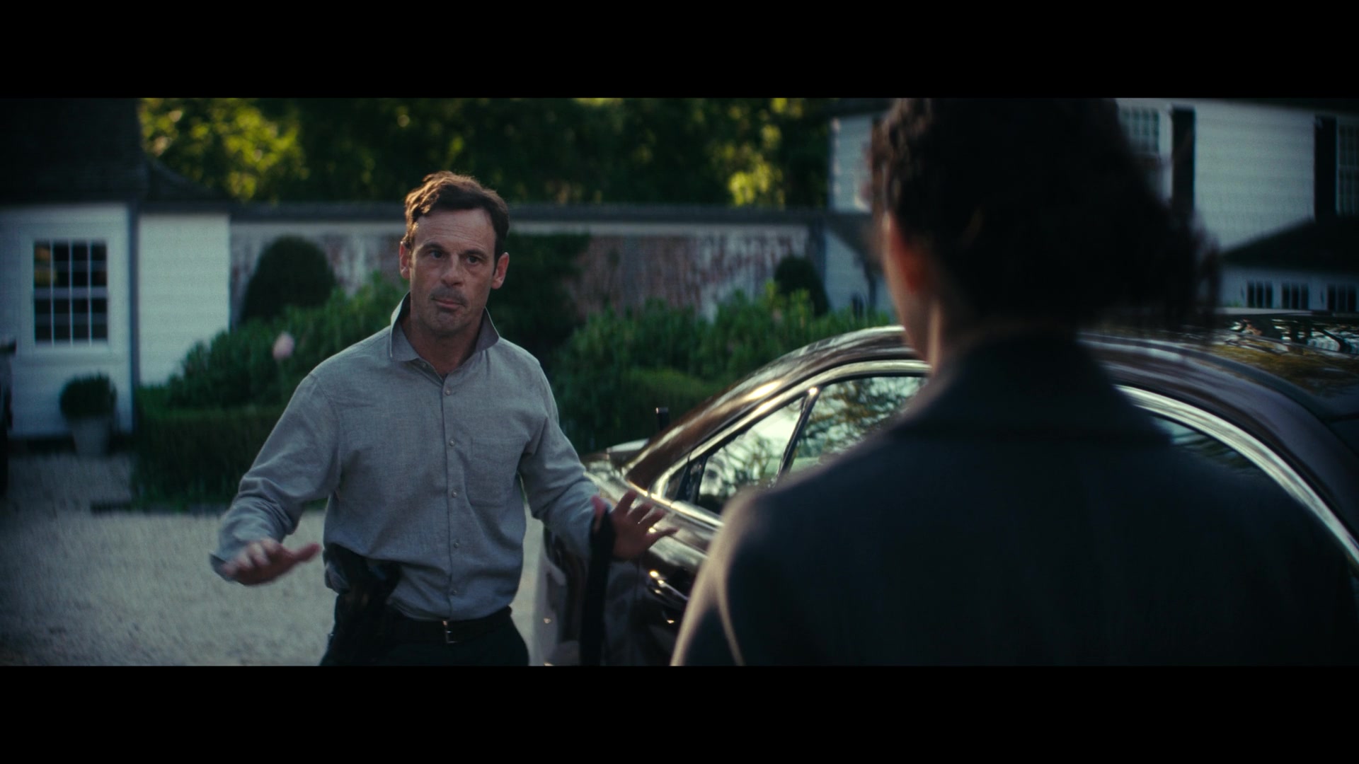 Furious_S01E02_My_Life_Had_Stood_A_Loaded_Gun_1080p_ERW_003894.jpg