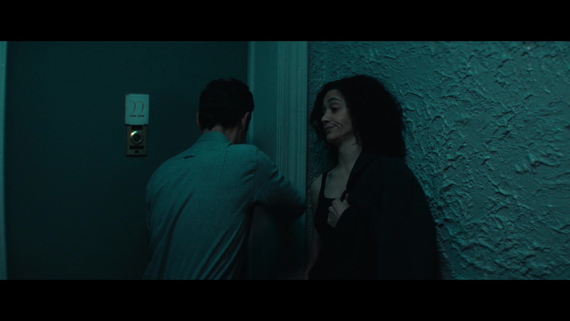 Furious_S01E02_My_Life_Had_Stood_A_Loaded_Gun_1080p_ERW_005158.jpg
