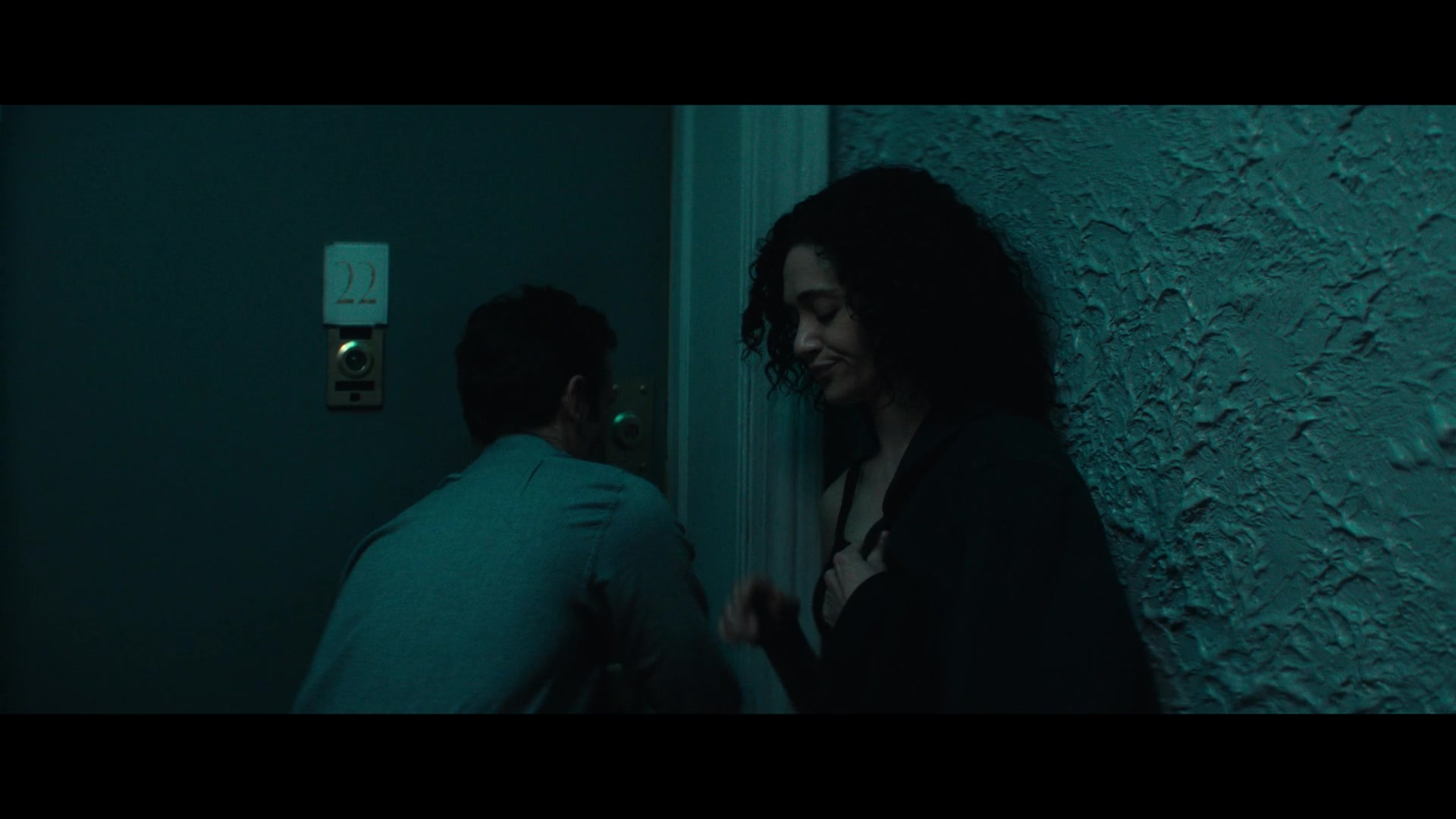 Furious_S01E02_My_Life_Had_Stood_A_Loaded_Gun_1080p_ERW_005165.jpg