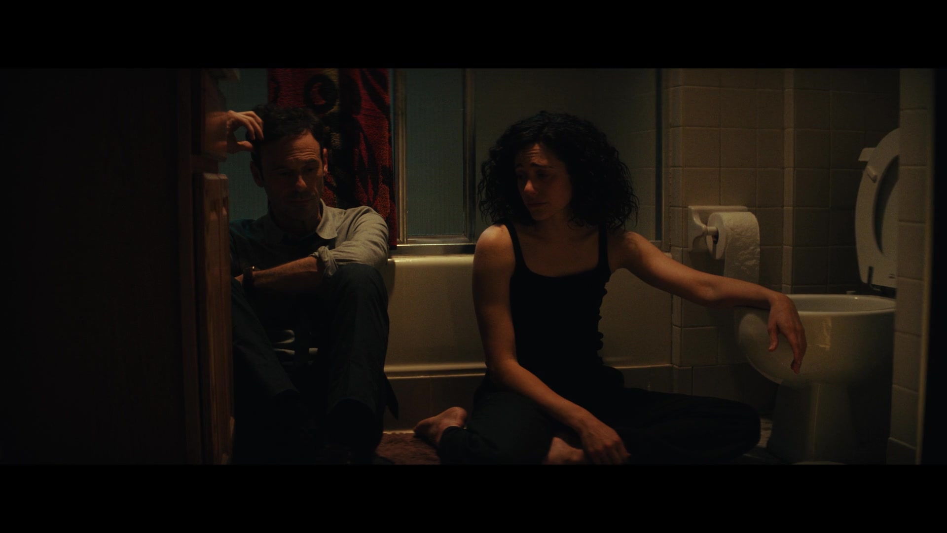 Furious_S01E02_My_Life_Had_Stood_A_Loaded_Gun_1080p_ERW_005265.jpg