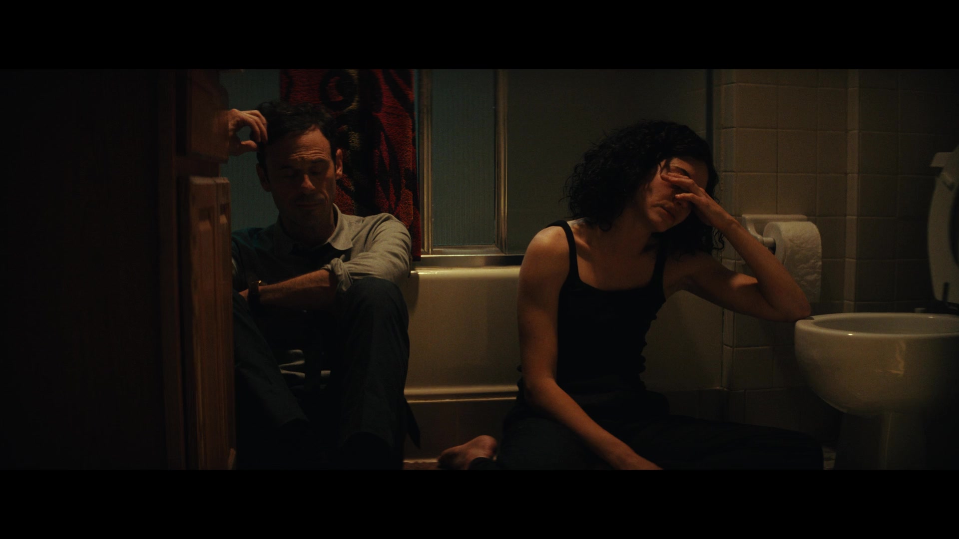 Furious_S01E02_My_Life_Had_Stood_A_Loaded_Gun_1080p_ERW_005297.jpg