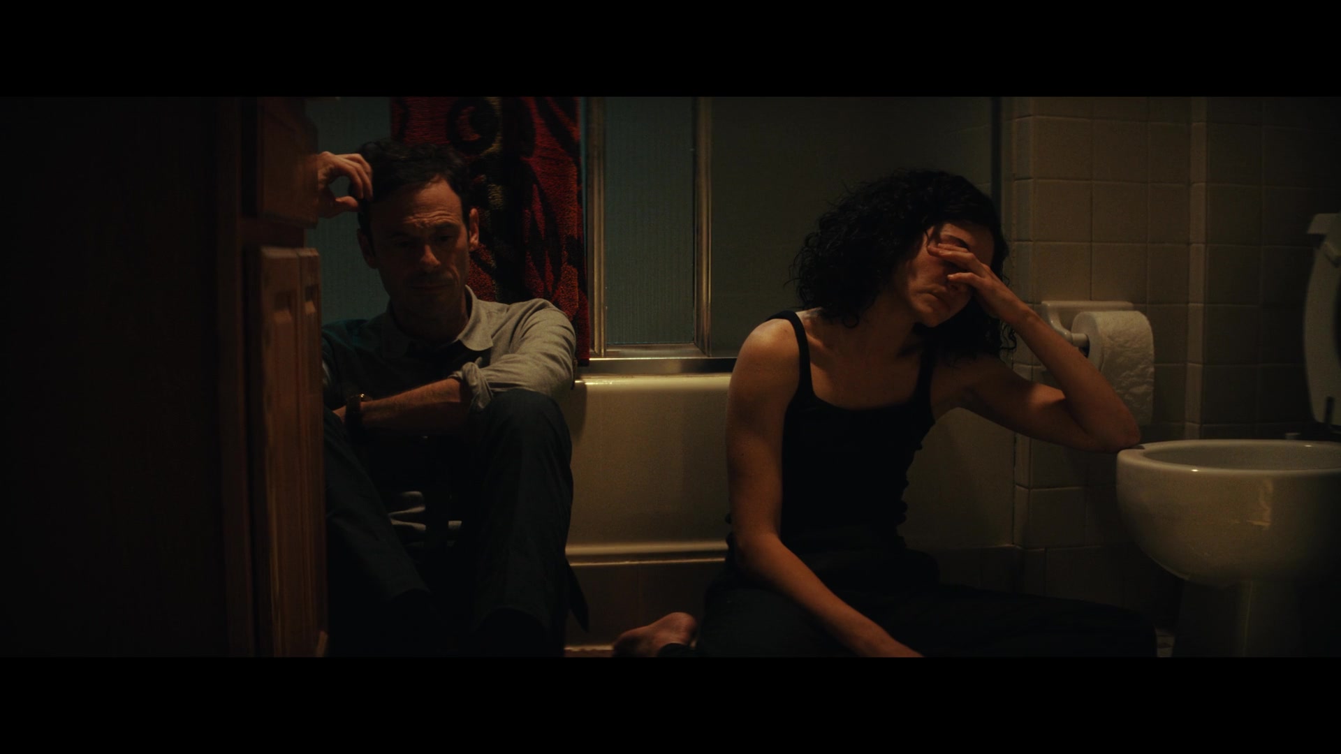 Furious_S01E02_My_Life_Had_Stood_A_Loaded_Gun_1080p_ERW_005301.jpg