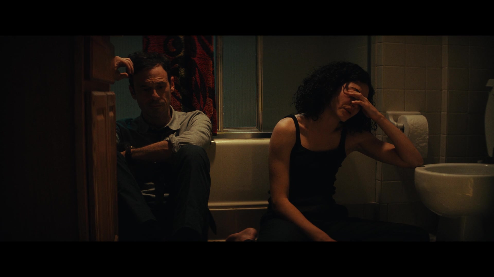 Furious_S01E02_My_Life_Had_Stood_A_Loaded_Gun_1080p_ERW_005309.jpg