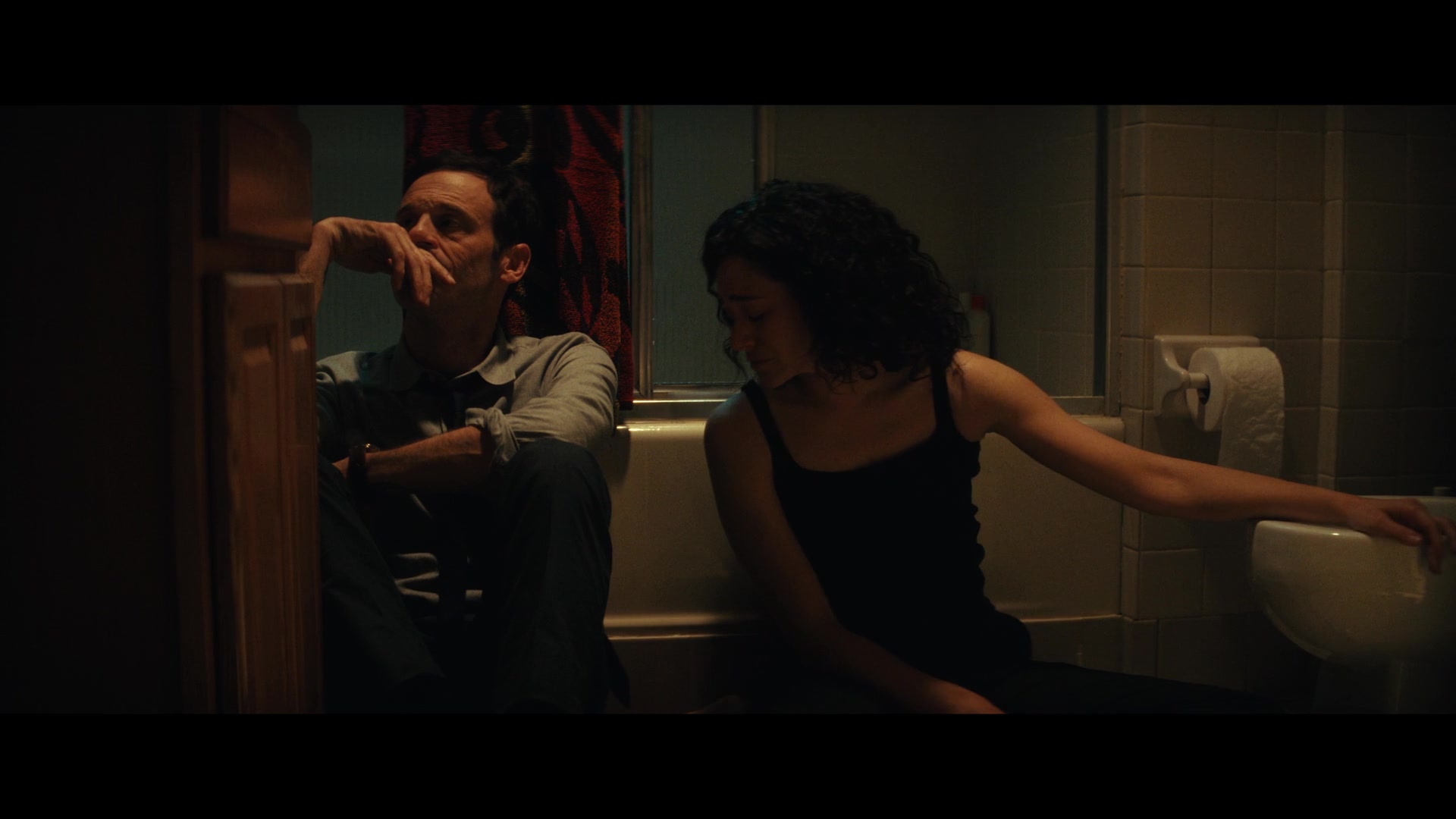 Furious_S01E02_My_Life_Had_Stood_A_Loaded_Gun_1080p_ERW_005327.jpg