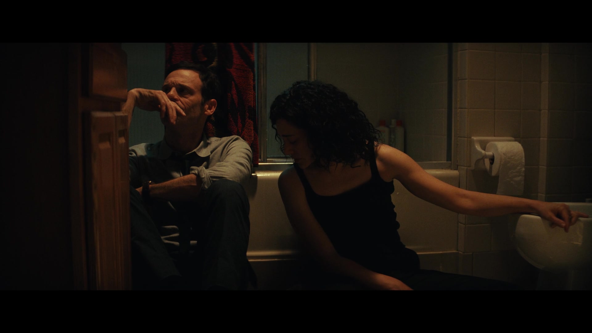 Furious_S01E02_My_Life_Had_Stood_A_Loaded_Gun_1080p_ERW_005329.jpg