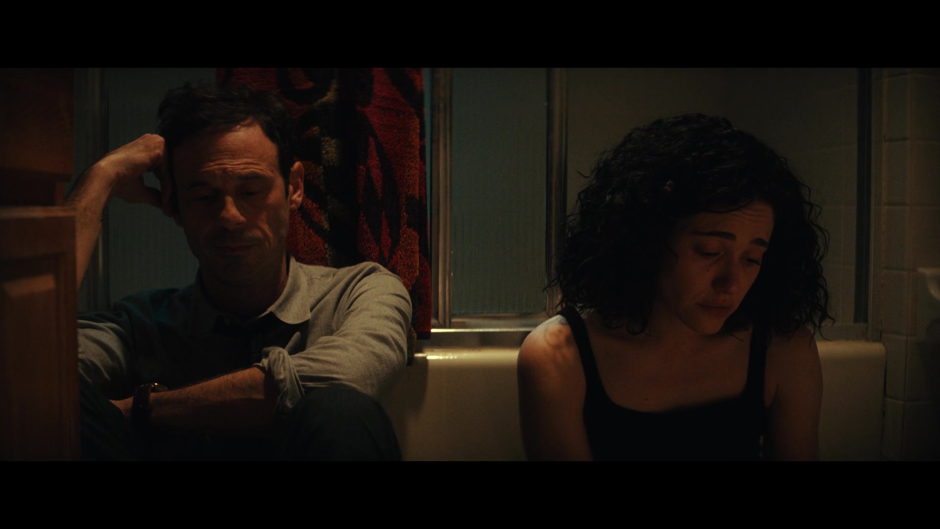Furious_S01E02_My_Life_Had_Stood_A_Loaded_Gun_1080p_ERW_005445.jpg
