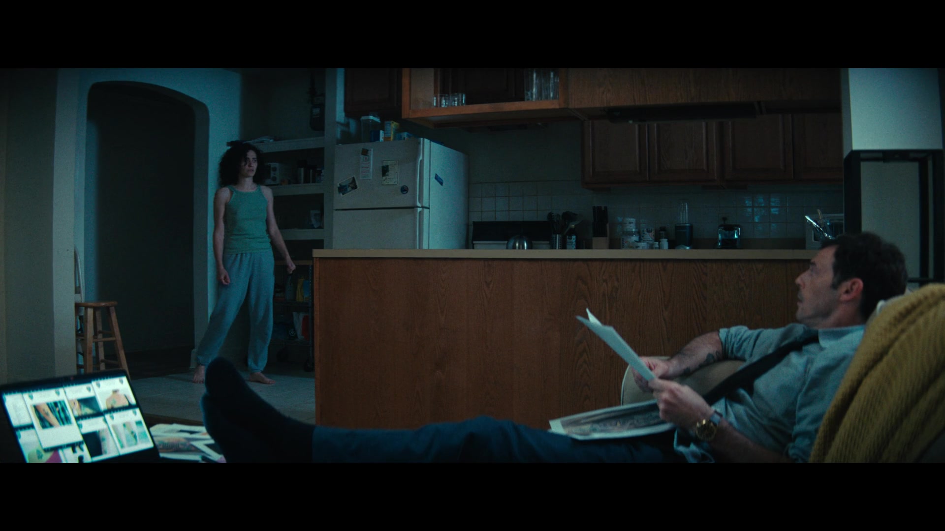 Furious_S01E02_My_Life_Had_Stood_A_Loaded_Gun_1080p_ERW_006160.jpg