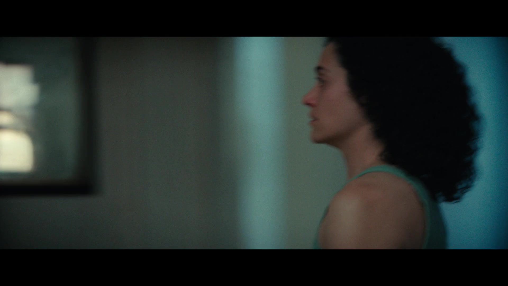 Furious_S01E02_My_Life_Had_Stood_A_Loaded_Gun_1080p_ERW_006243.jpg