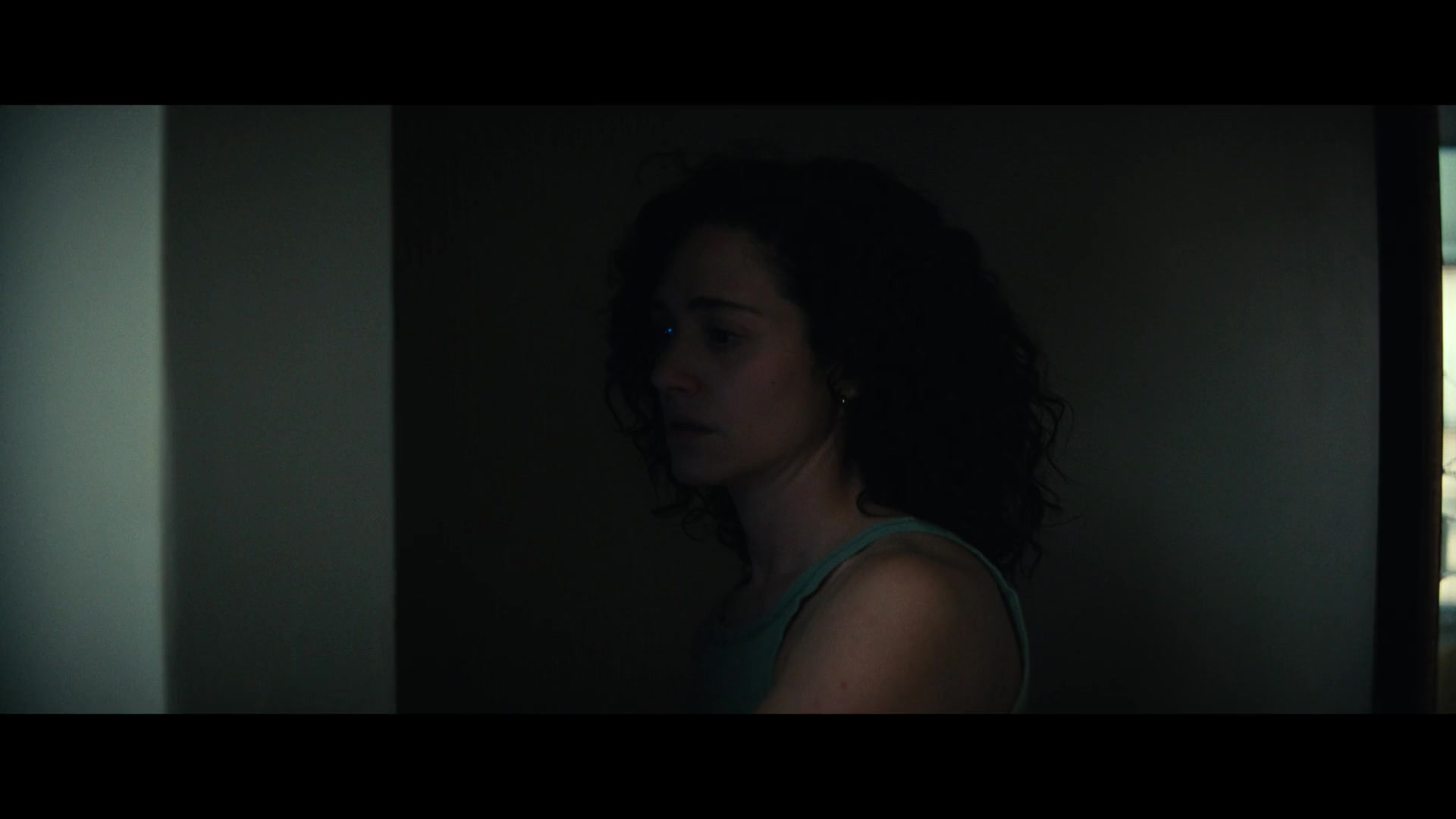 Furious_S01E02_My_Life_Had_Stood_A_Loaded_Gun_1080p_ERW_006251.jpg