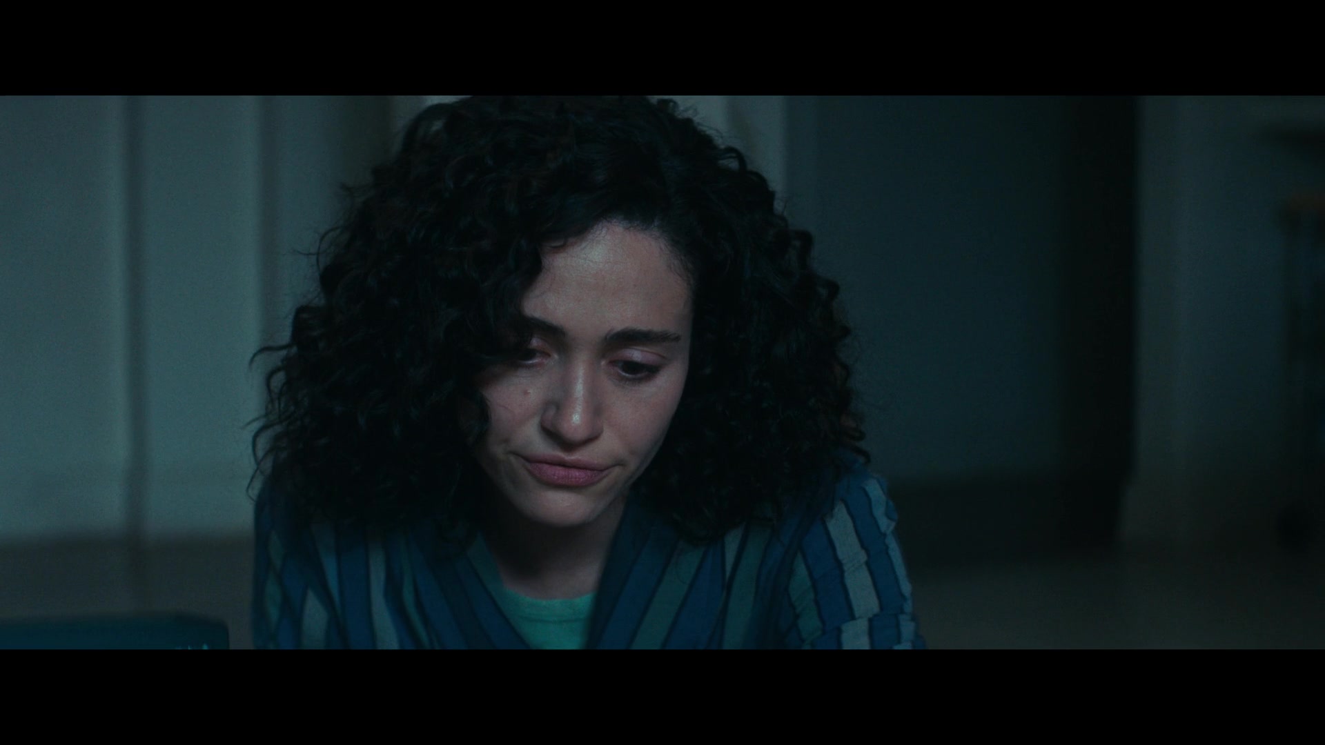Furious_S01E02_My_Life_Had_Stood_A_Loaded_Gun_1080p_ERW_006440.jpg