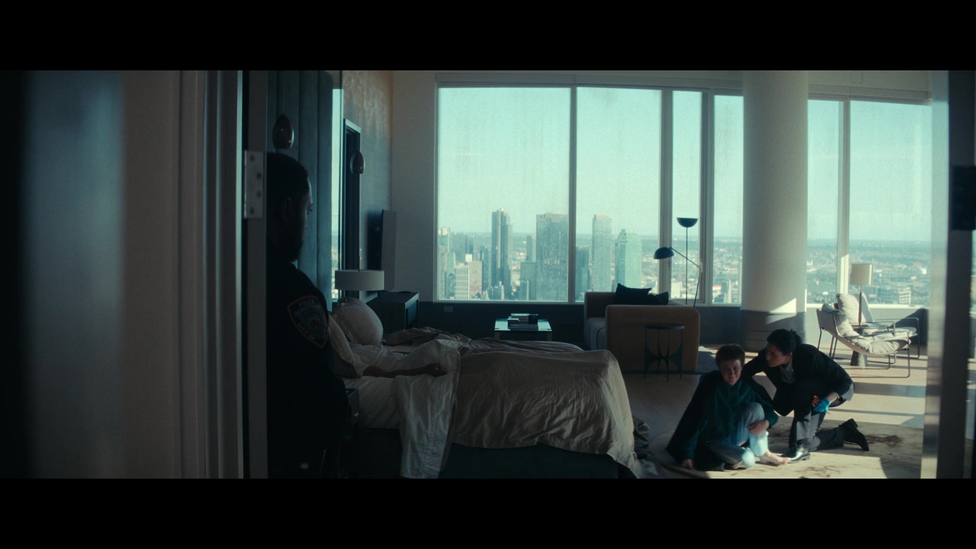 Furious_S01E03_Memory_Distortion_1080p_ERW_000410.jpg