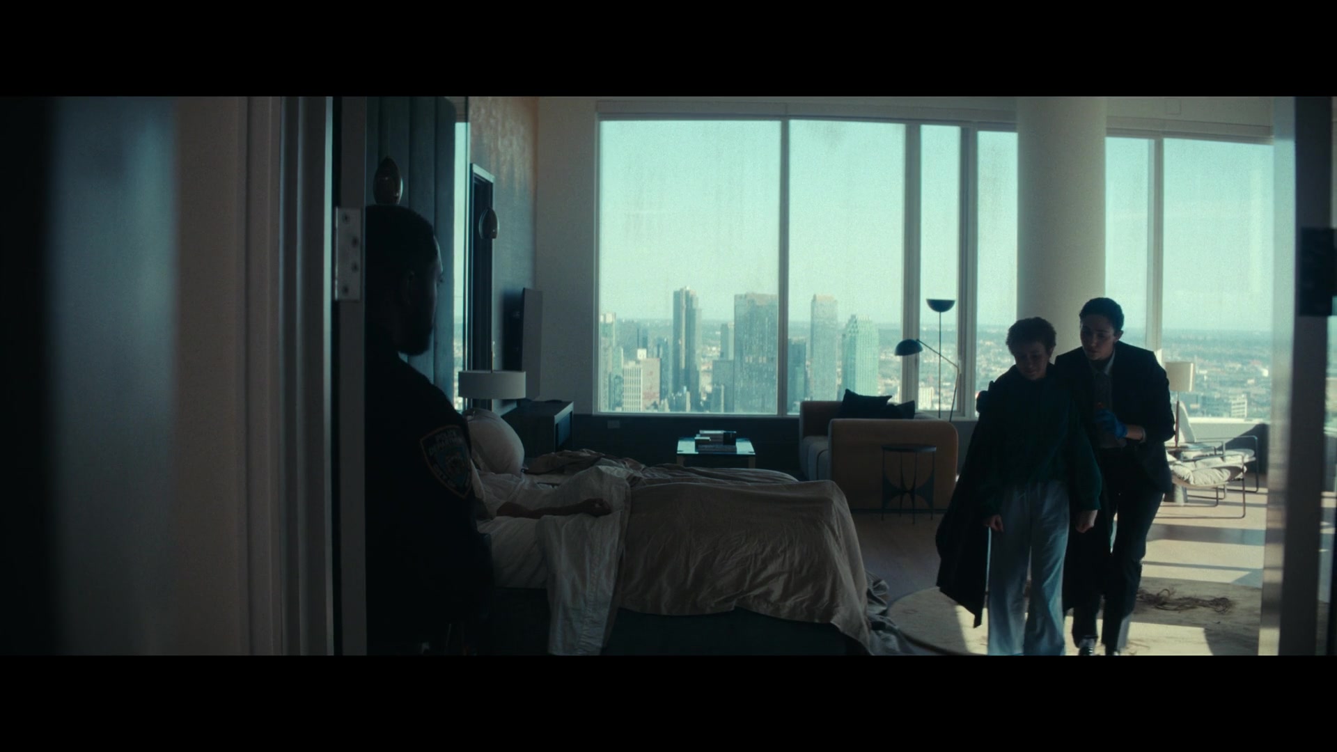 Furious_S01E03_Memory_Distortion_1080p_ERW_000415.jpg