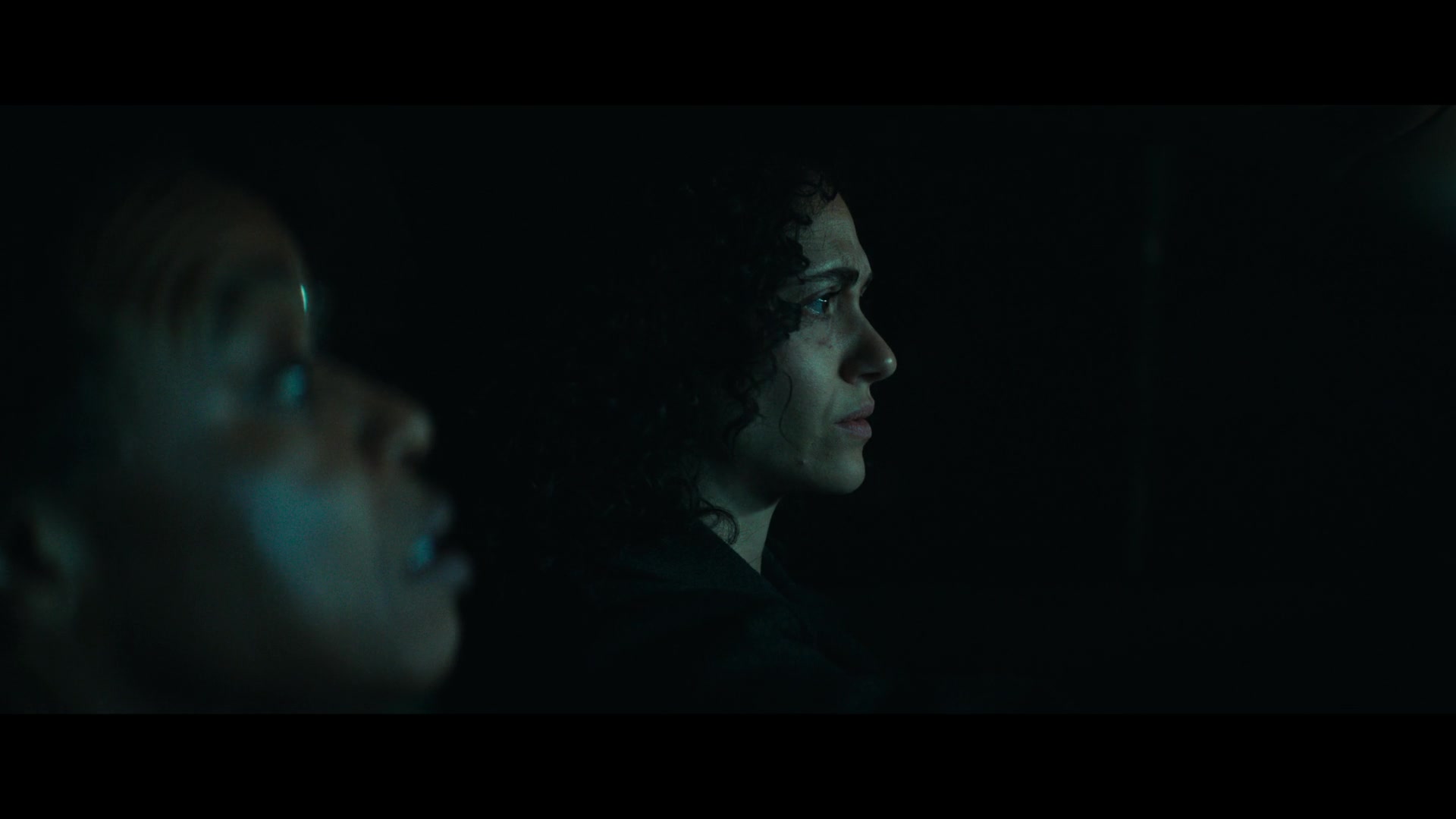 Furious_S01E04_Flash_Flood_1080p_ERW_001303.jpg