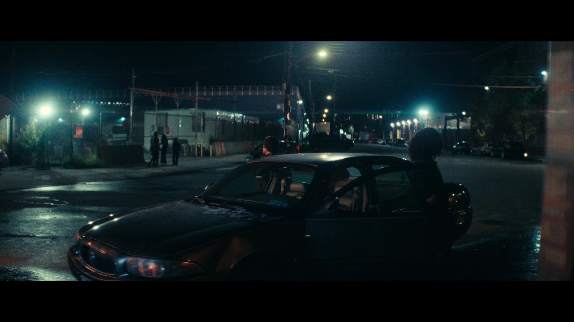 Furious_S01E04_Flash_Flood_1080p_ERW_001708.jpg