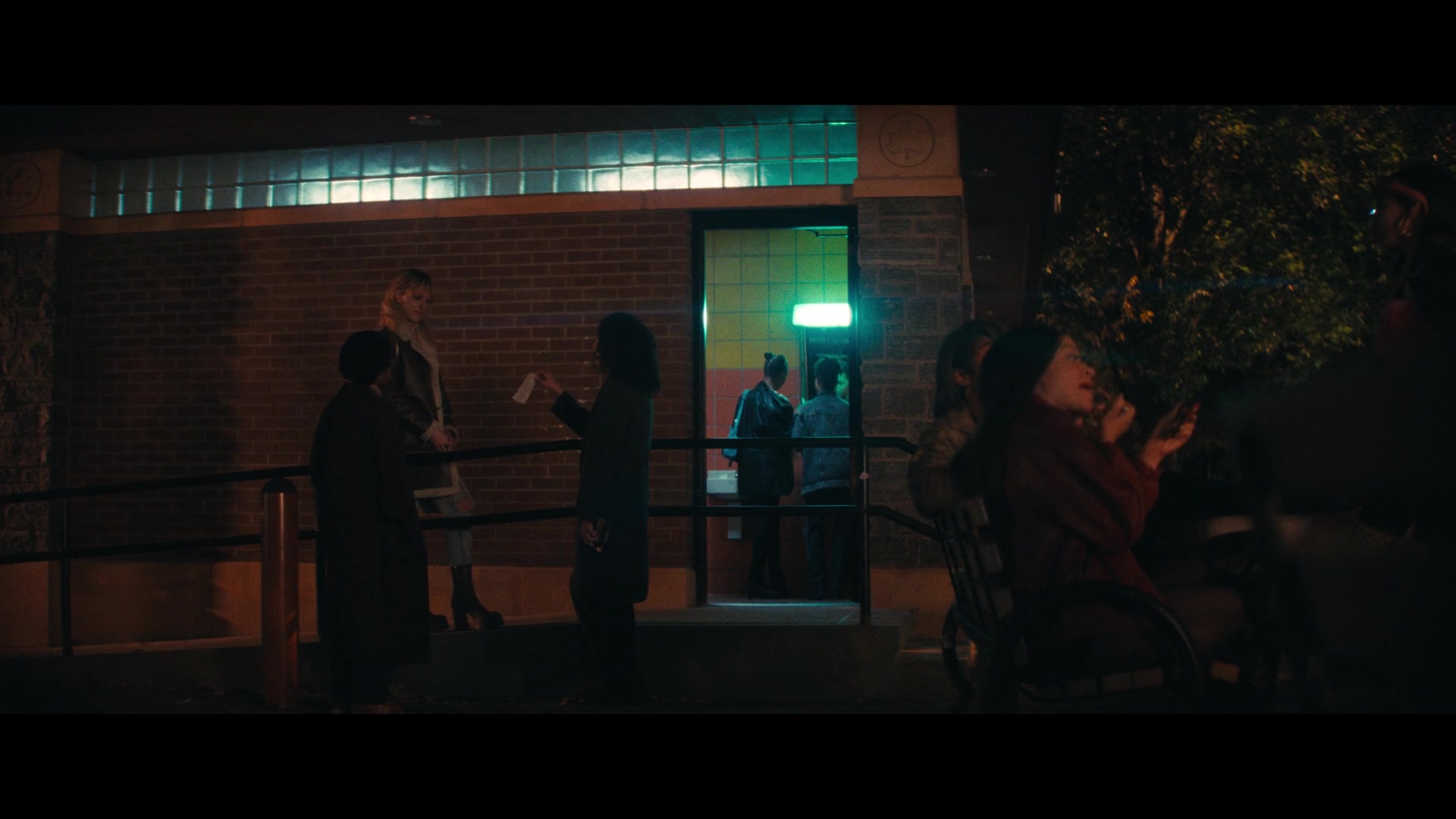 Furious_S01E04_Flash_Flood_1080p_ERW_001731.jpg