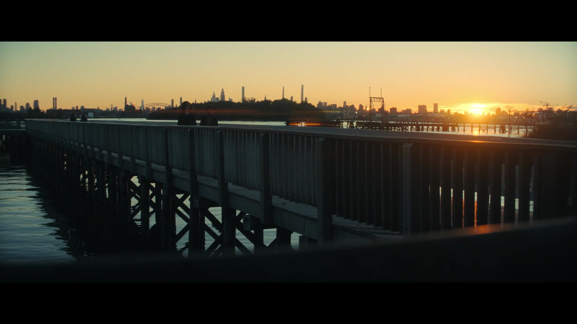 Furious_S01E04_Flash_Flood_1080p_ERW_001803.jpg