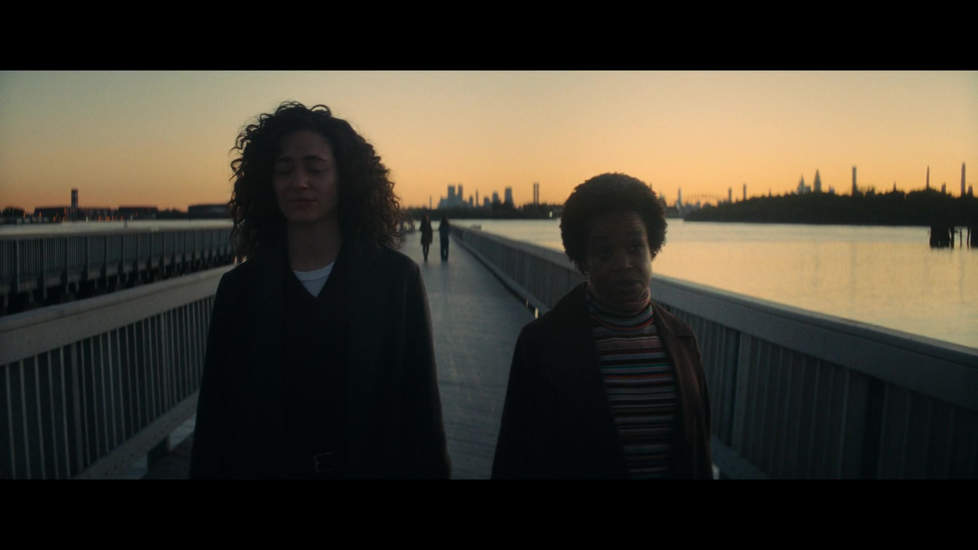 Furious_S01E04_Flash_Flood_1080p_ERW_001815.jpg