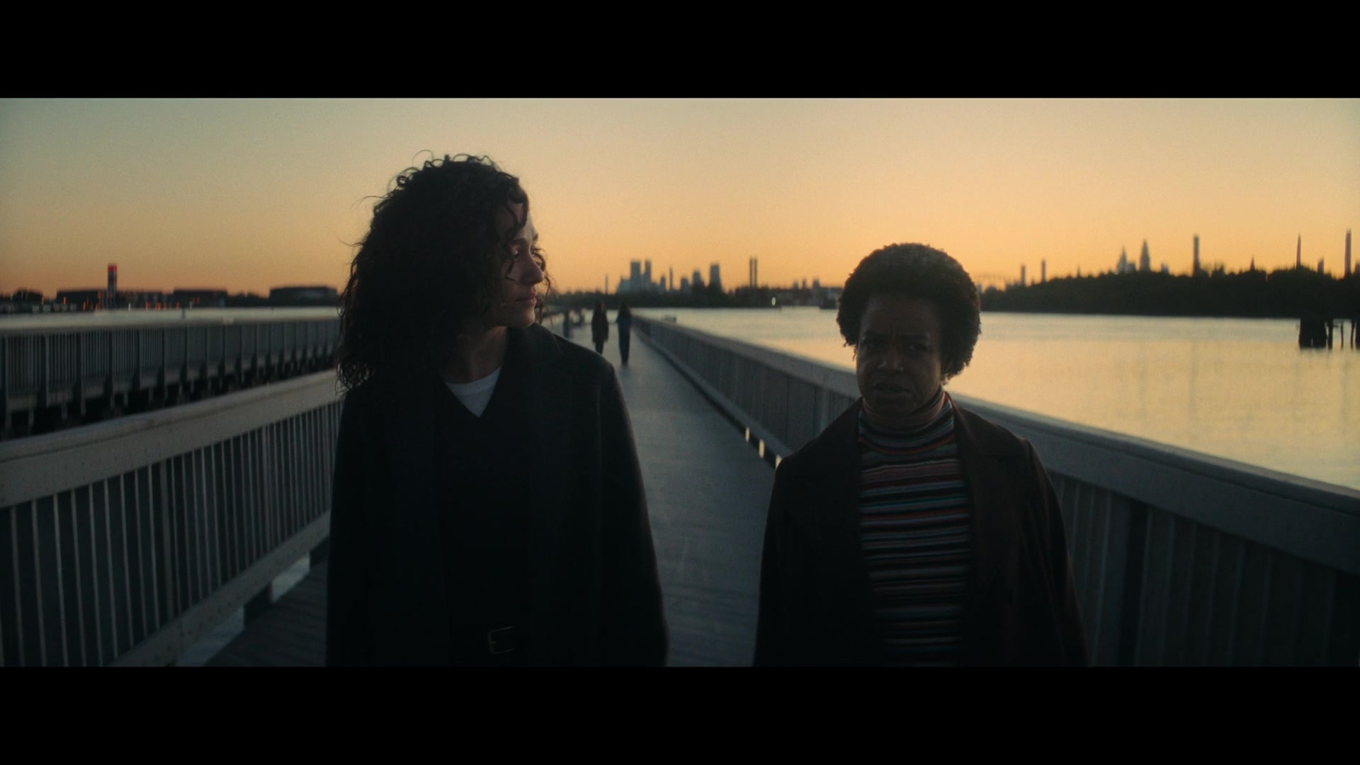 Furious_S01E04_Flash_Flood_1080p_ERW_001817.jpg