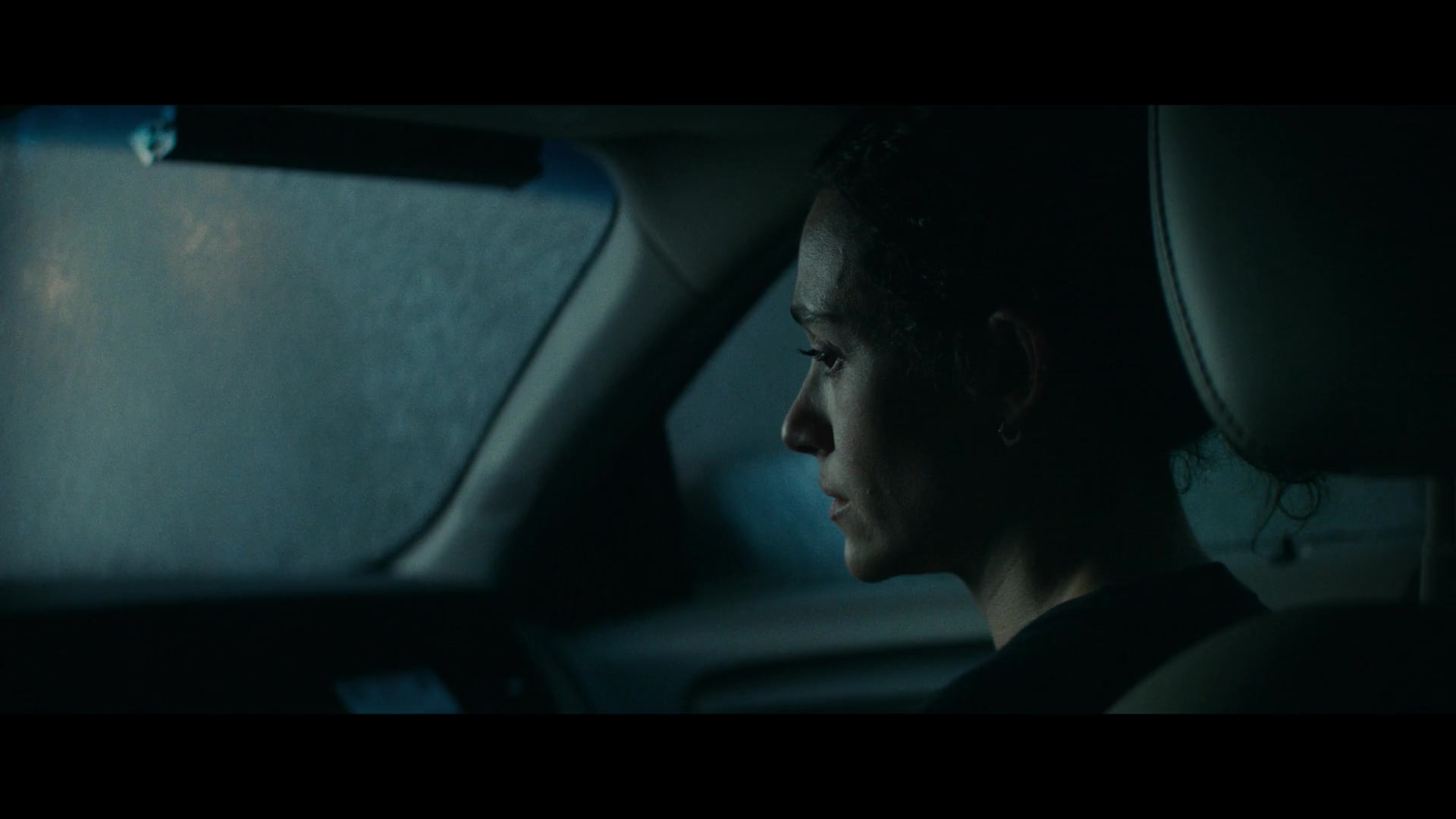 Furious_S01E04_Flash_Flood_1080p_ERW_005800.jpg