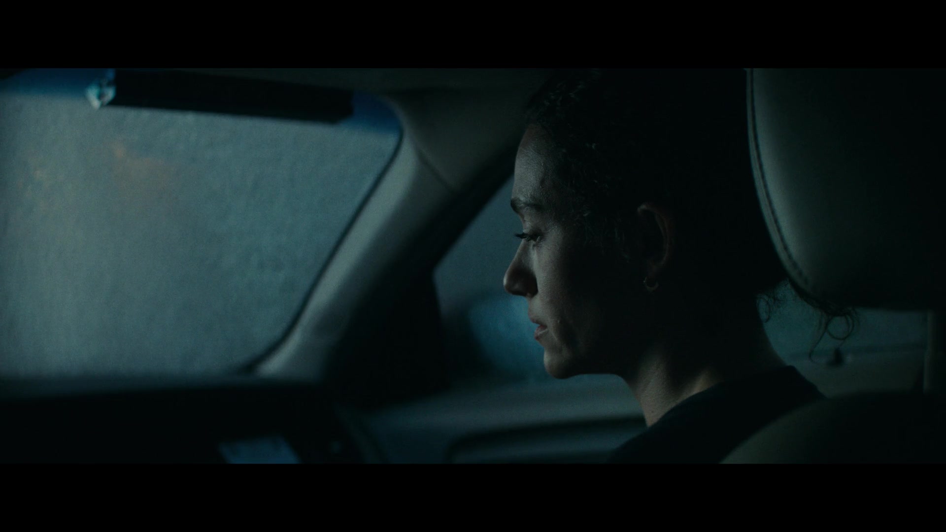 Furious_S01E04_Flash_Flood_1080p_ERW_005816.jpg