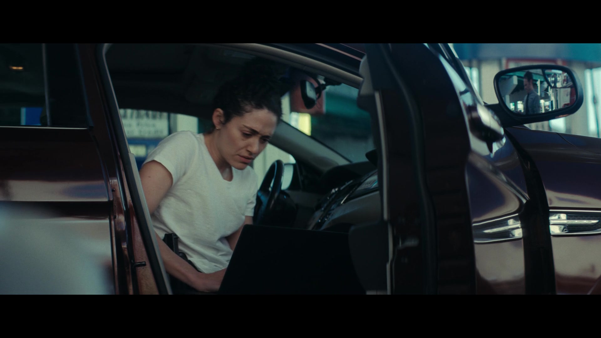 Furious_S01E04_Flash_Flood_1080p_ERW_006795.jpg