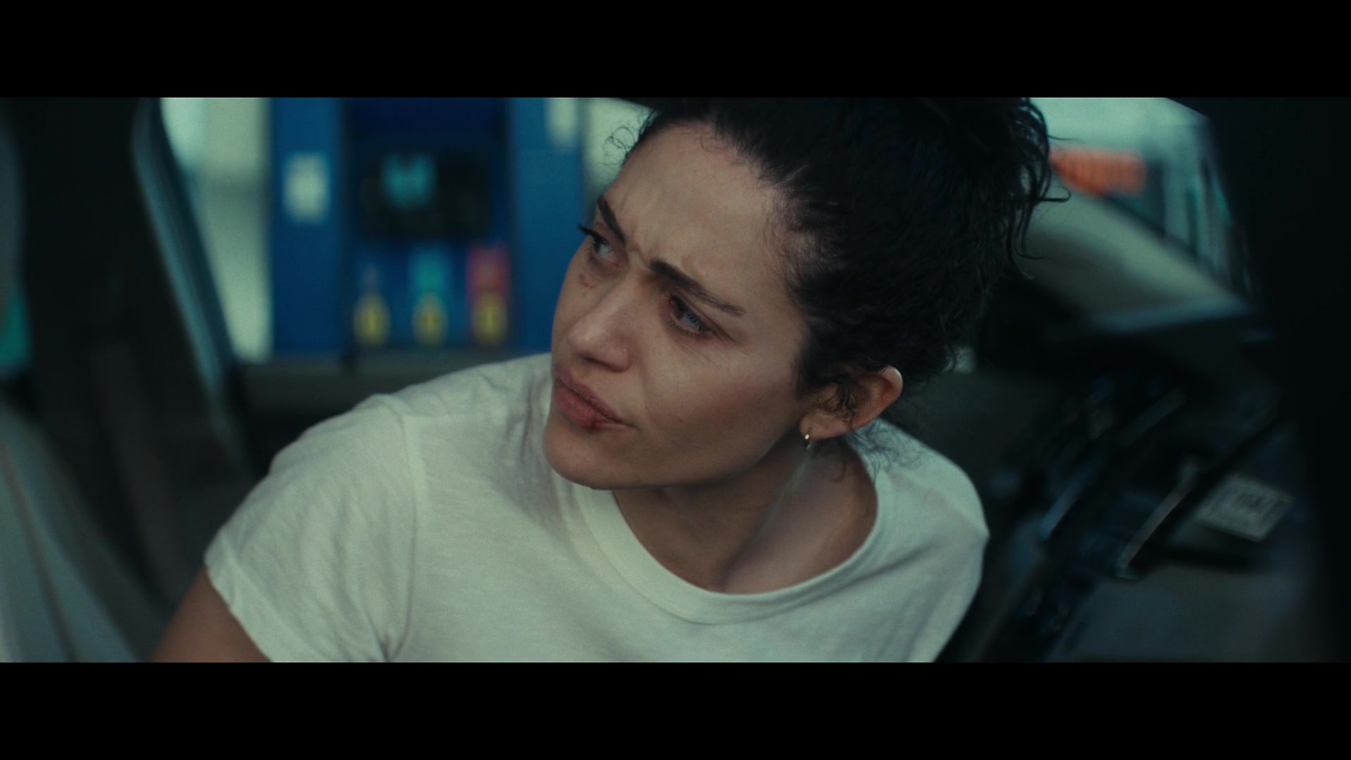 Furious_S01E04_Flash_Flood_1080p_ERW_006806.jpg