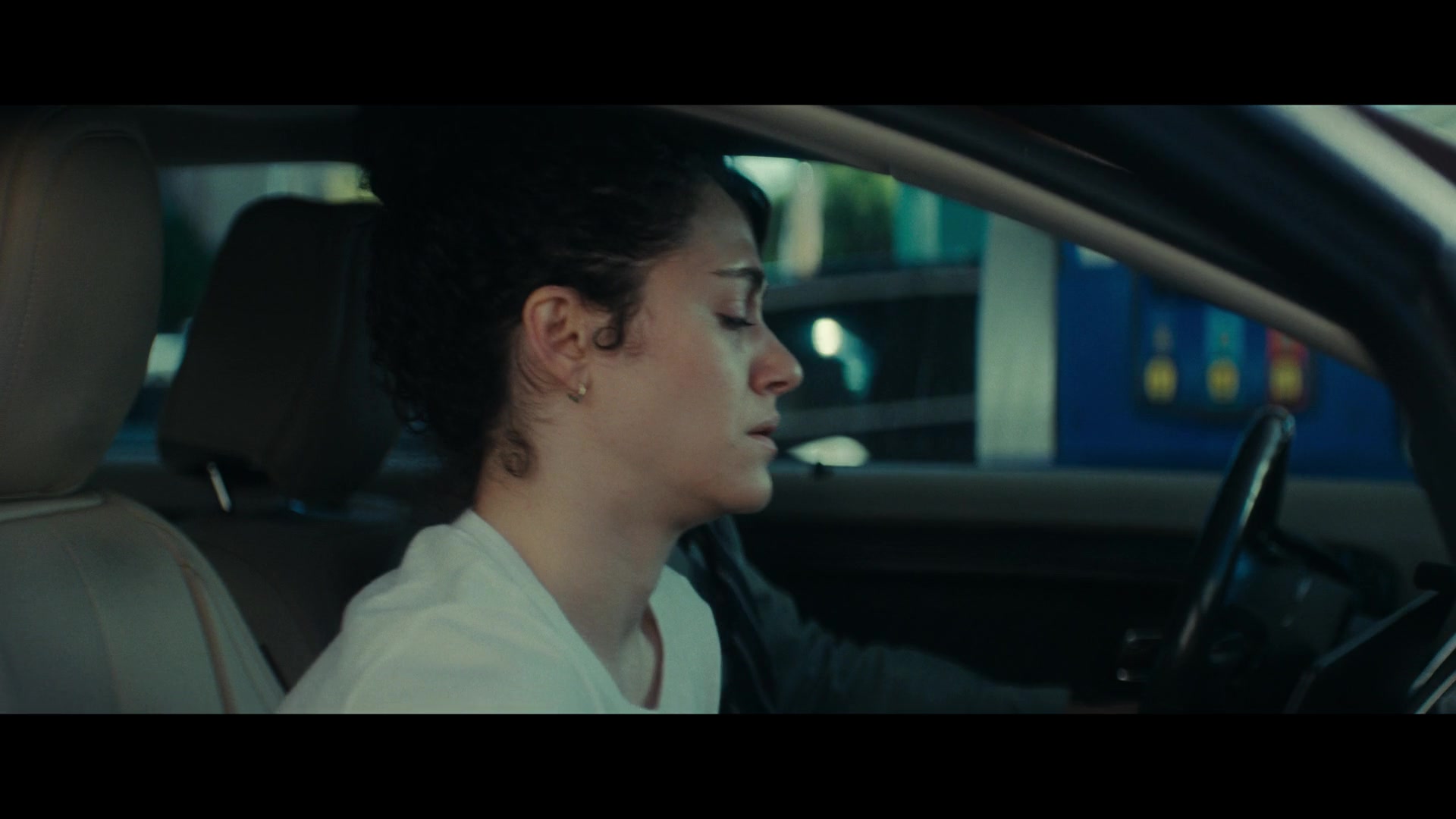 Furious_S01E04_Flash_Flood_1080p_ERW_007207.jpg