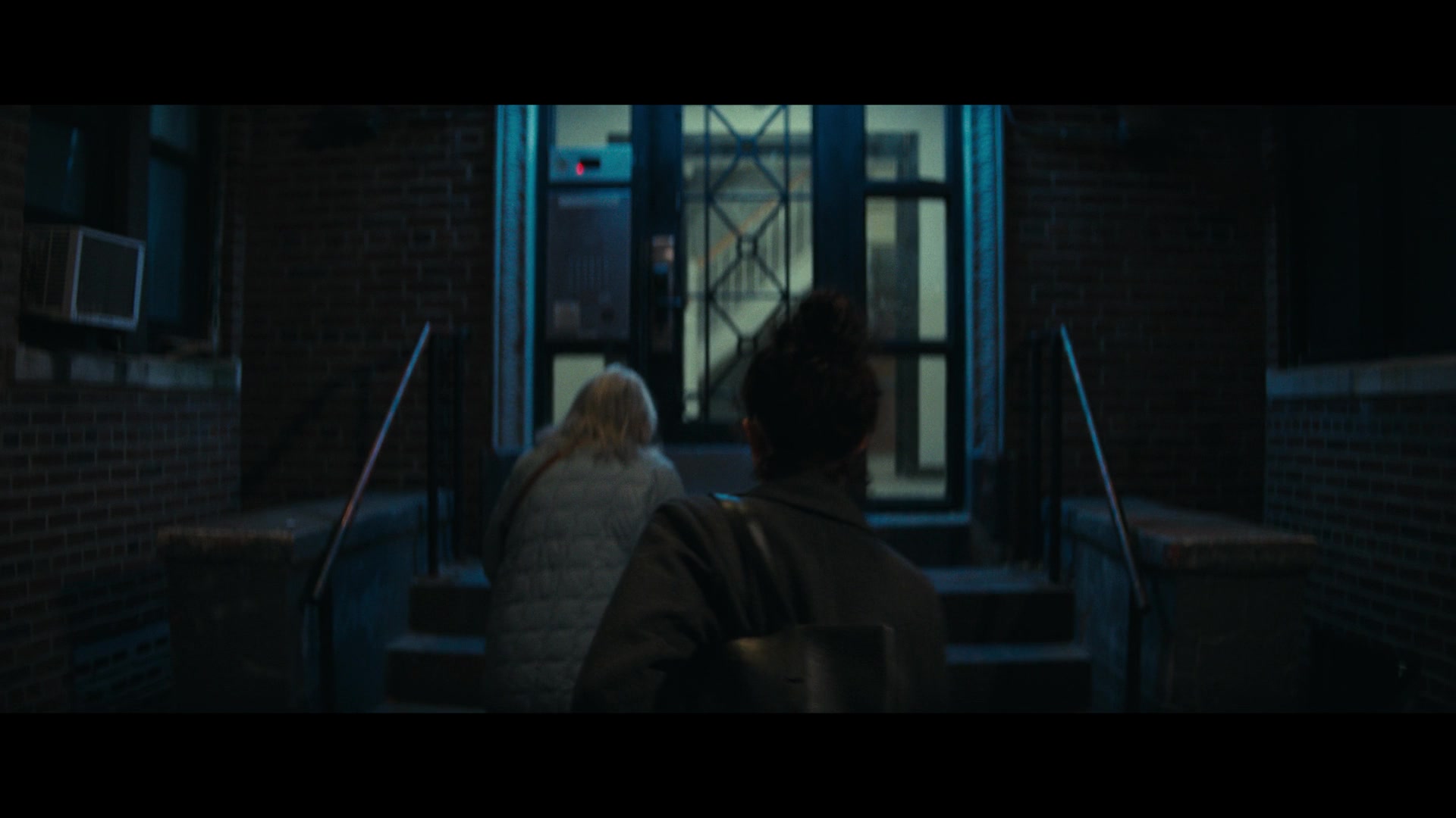 Furious_S01E05_Pick_a_Sticker_1080p_ERW_000915.jpg