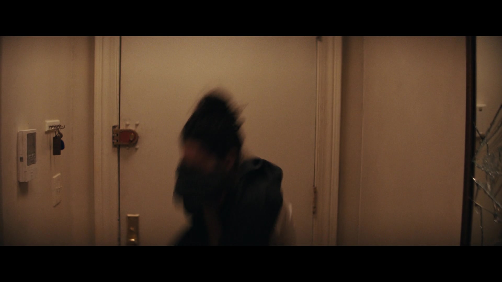 Furious_S01E05_Pick_a_Sticker_1080p_ERW_000944.jpg