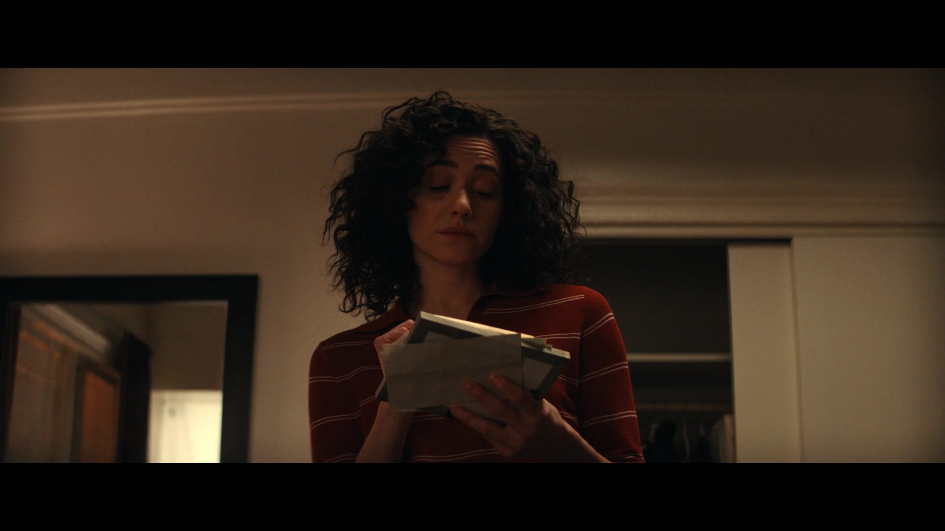 Furious_S01E05_Pick_a_Sticker_1080p_ERW_004001.jpg