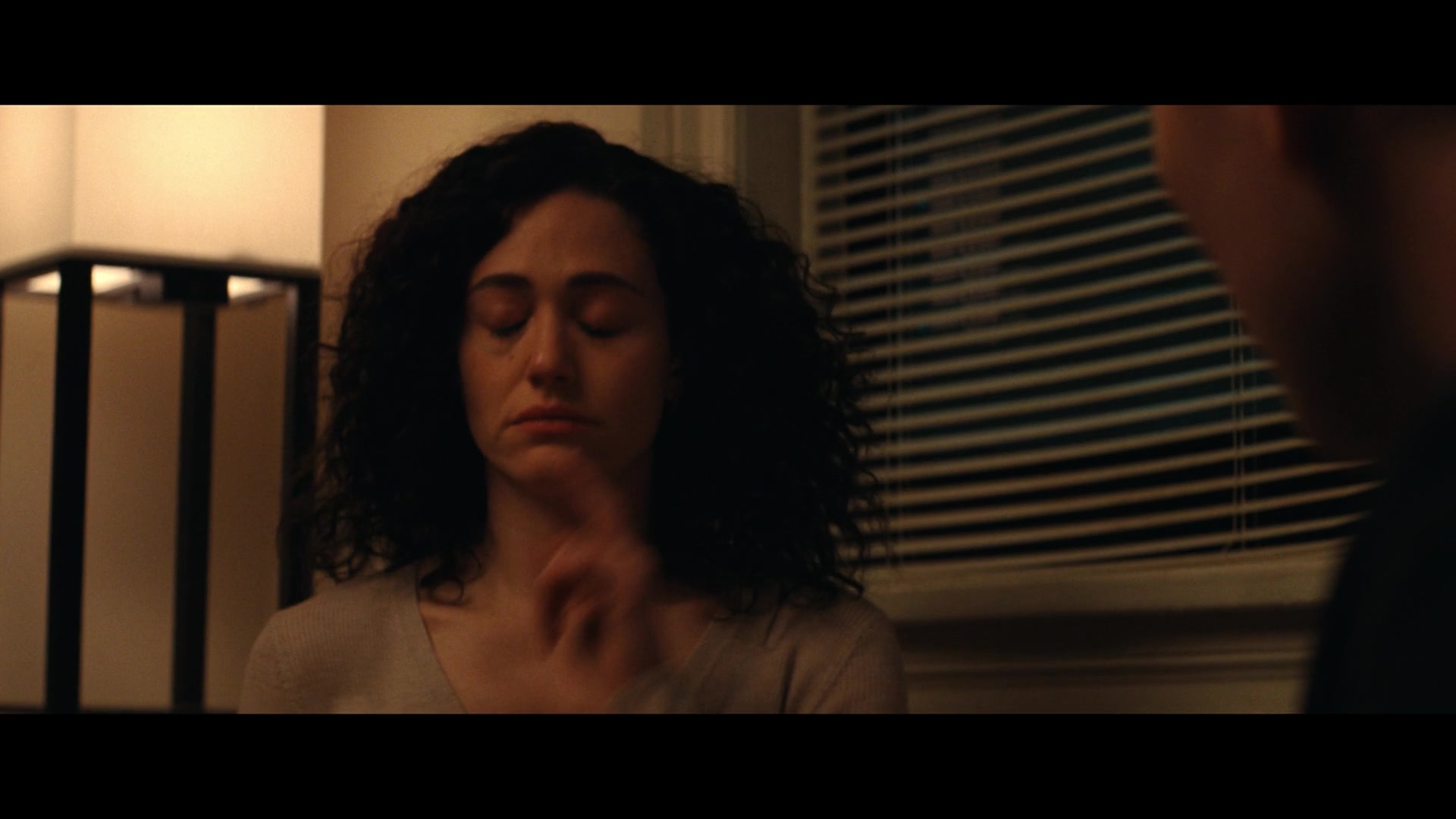 Furious_S01E05_Pick_a_Sticker_1080p_ERW_004315.jpg