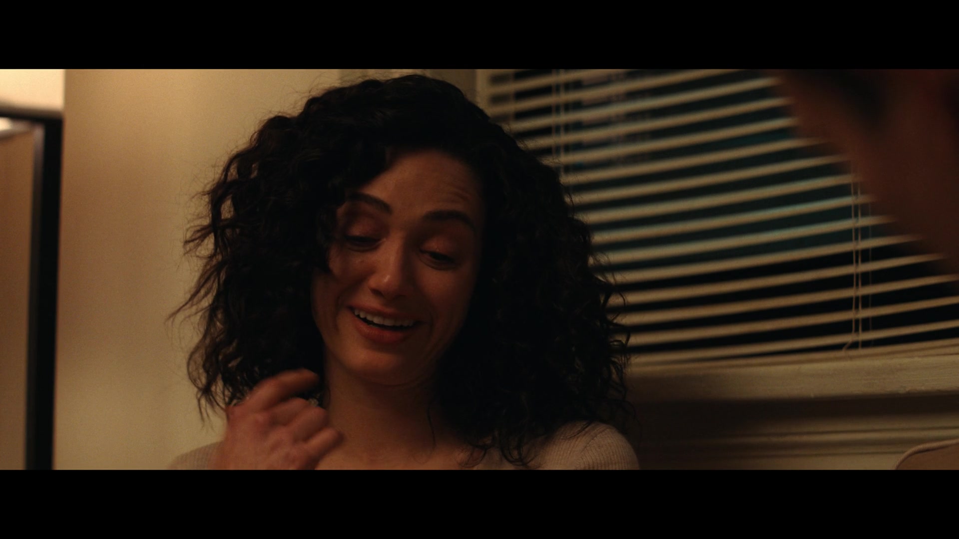 Furious_S01E05_Pick_a_Sticker_1080p_ERW_004408.jpg