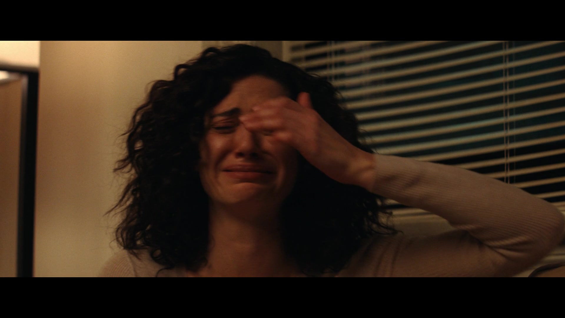 Furious_S01E05_Pick_a_Sticker_1080p_ERW_004440.jpg
