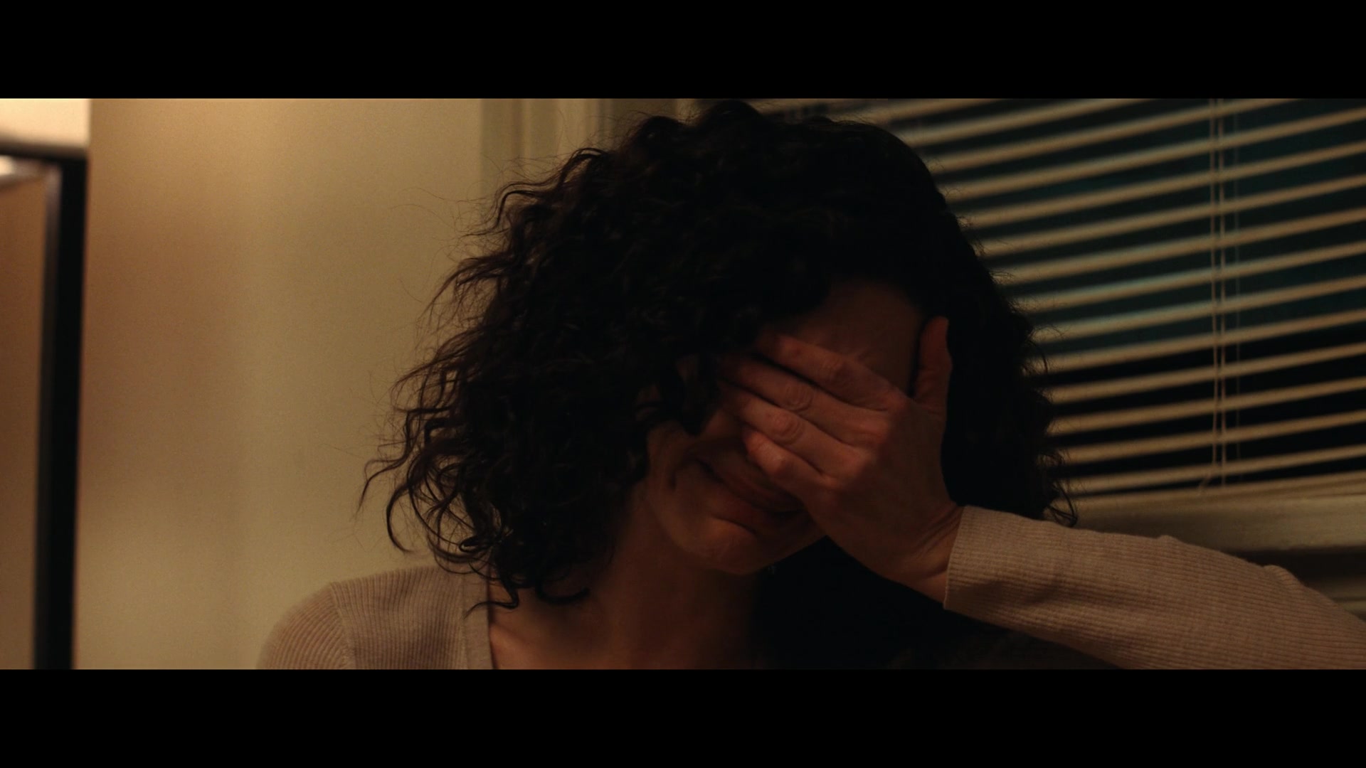 Furious_S01E05_Pick_a_Sticker_1080p_ERW_004442.jpg