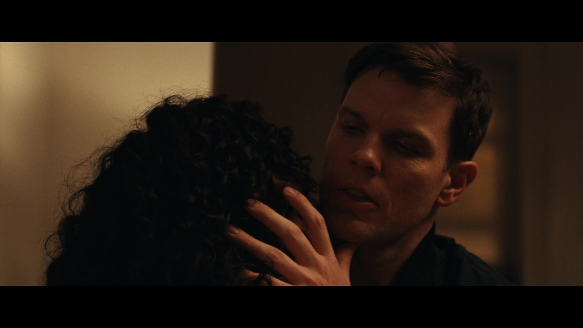 Furious_S01E05_Pick_a_Sticker_1080p_ERW_004487.jpg