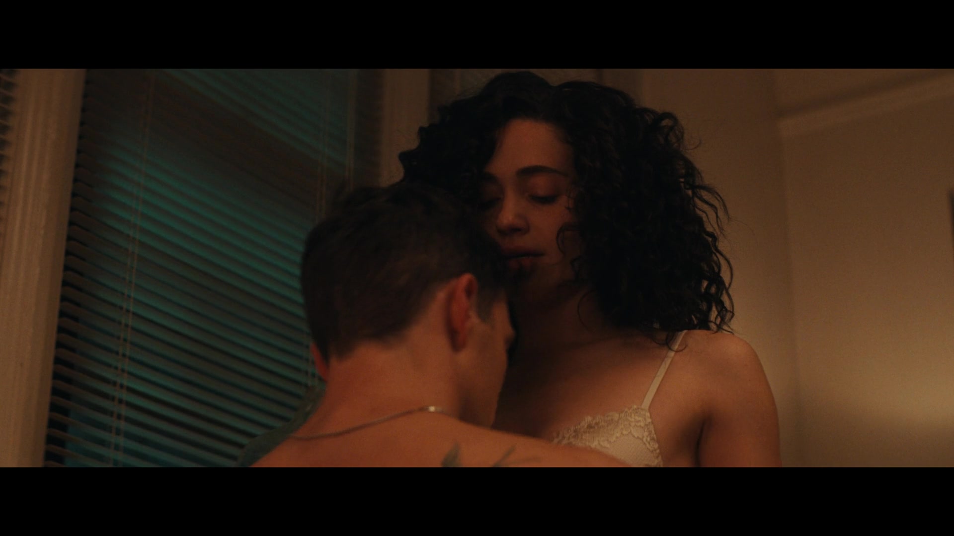 Furious_S01E05_Pick_a_Sticker_1080p_ERW_005032.jpg