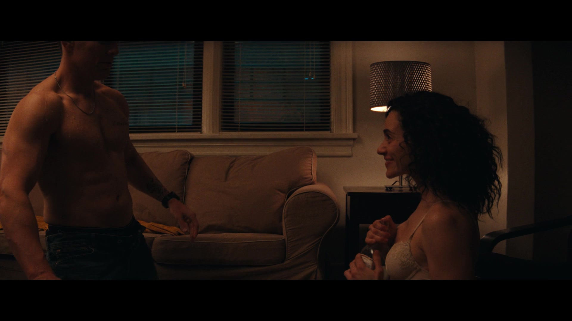 Furious_S01E05_Pick_a_Sticker_1080p_ERW_005097.jpg