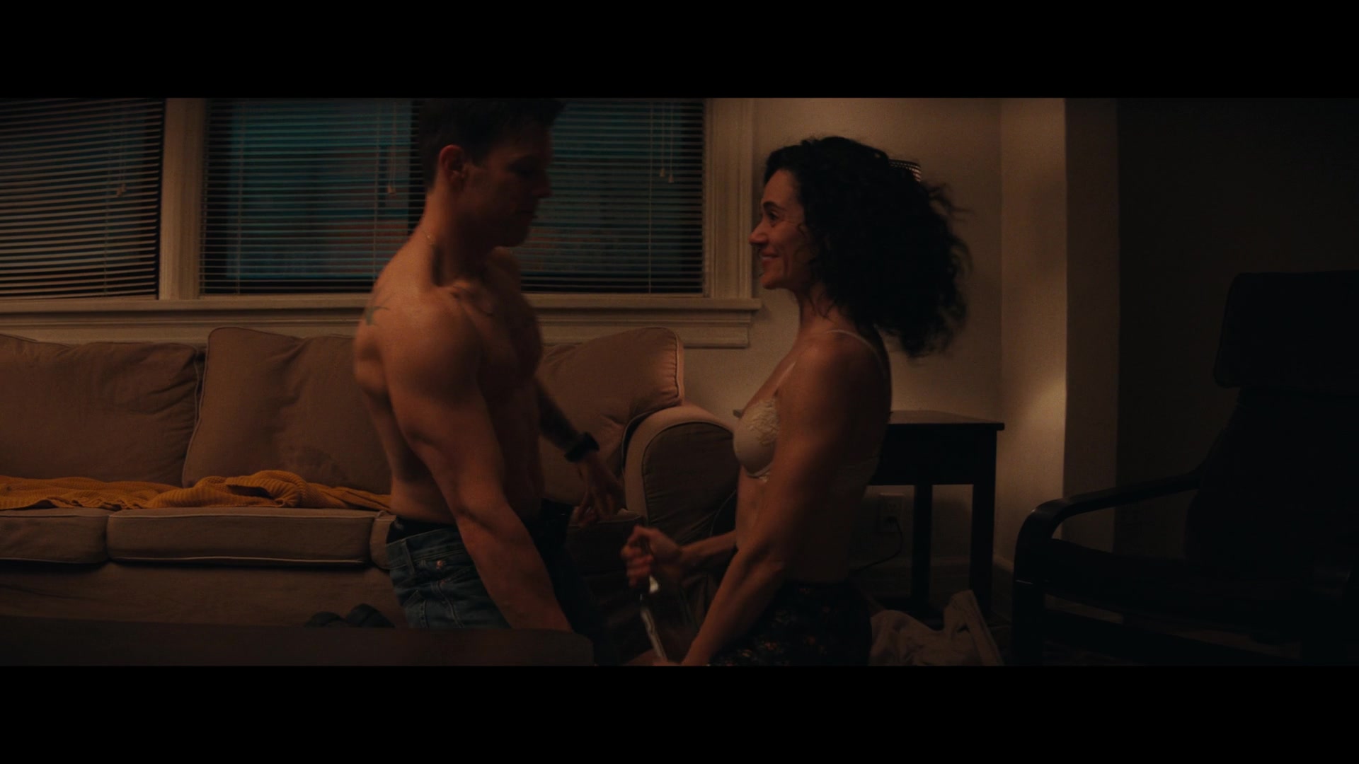 Furious_S01E05_Pick_a_Sticker_1080p_ERW_005112.jpg