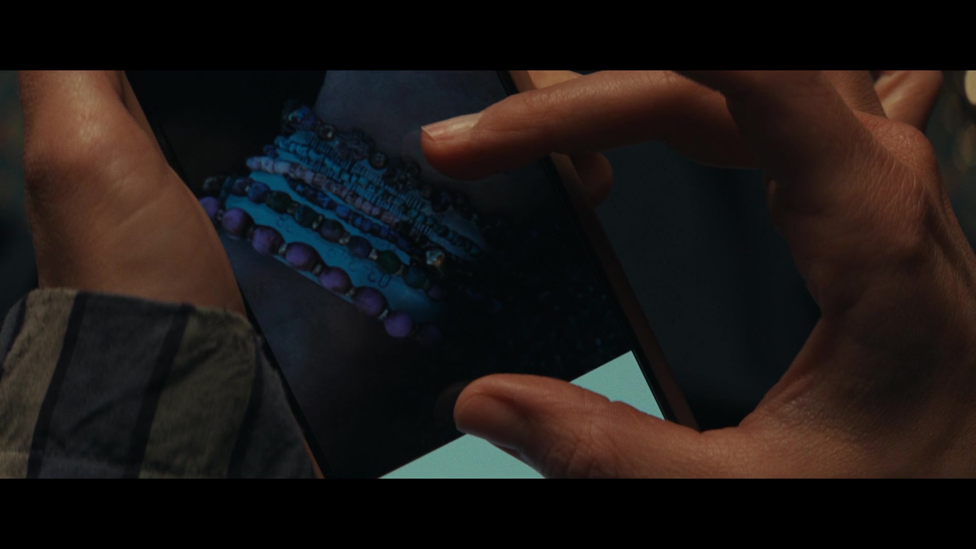 Furious_S01E05_Pick_a_Sticker_1080p_ERW_005477.jpg