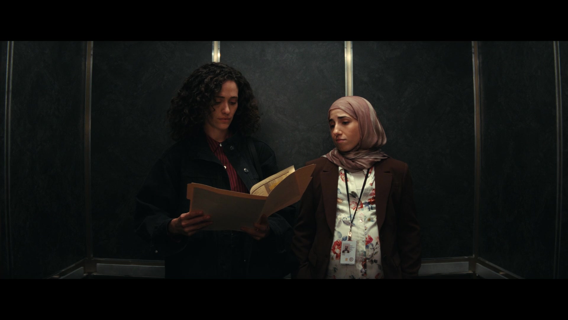 Furious_S01E05_Pick_a_Sticker_1080p_ERW_006542.jpg