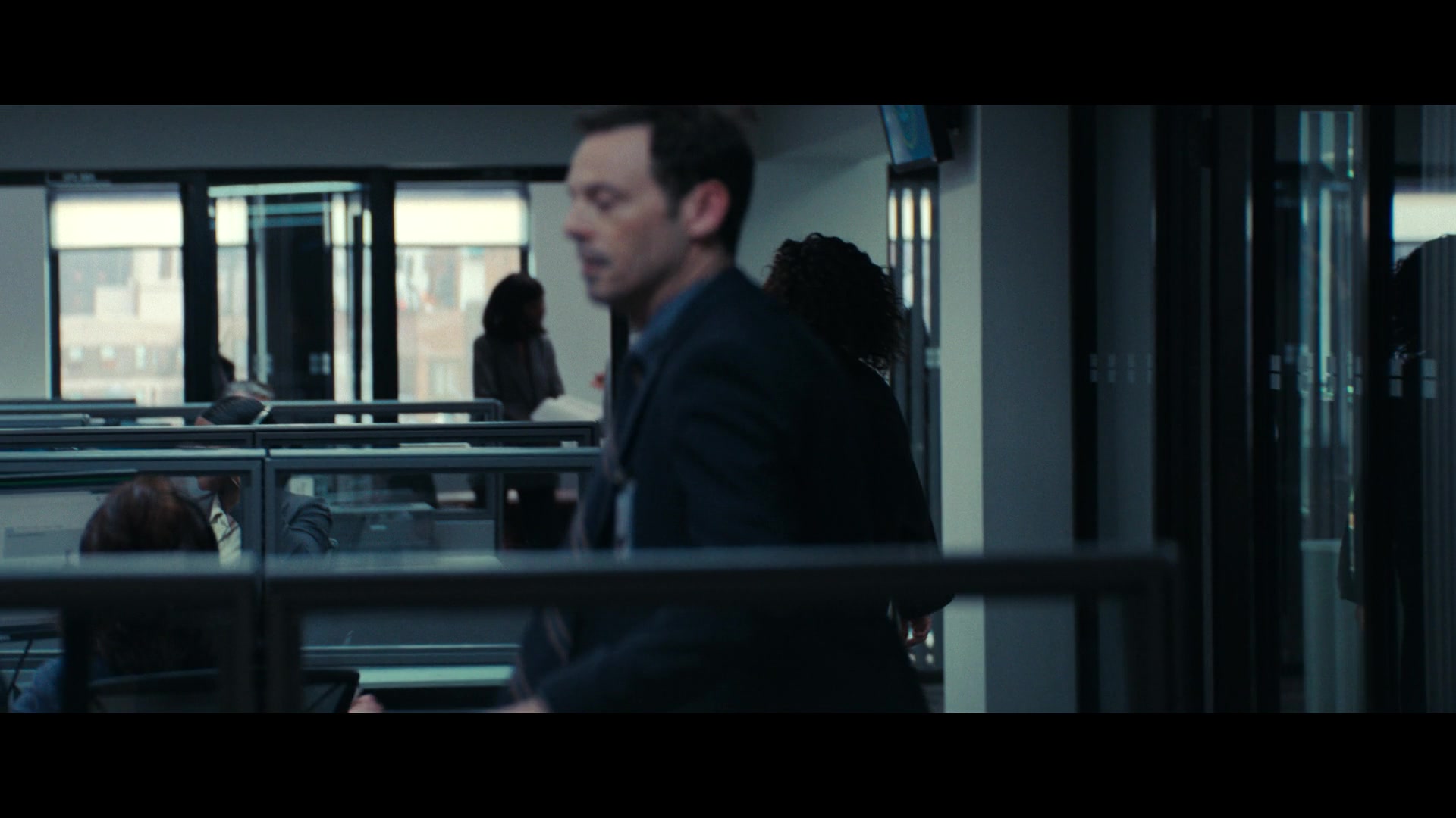 Furious_S01E05_Pick_a_Sticker_1080p_ERW_006663.jpg