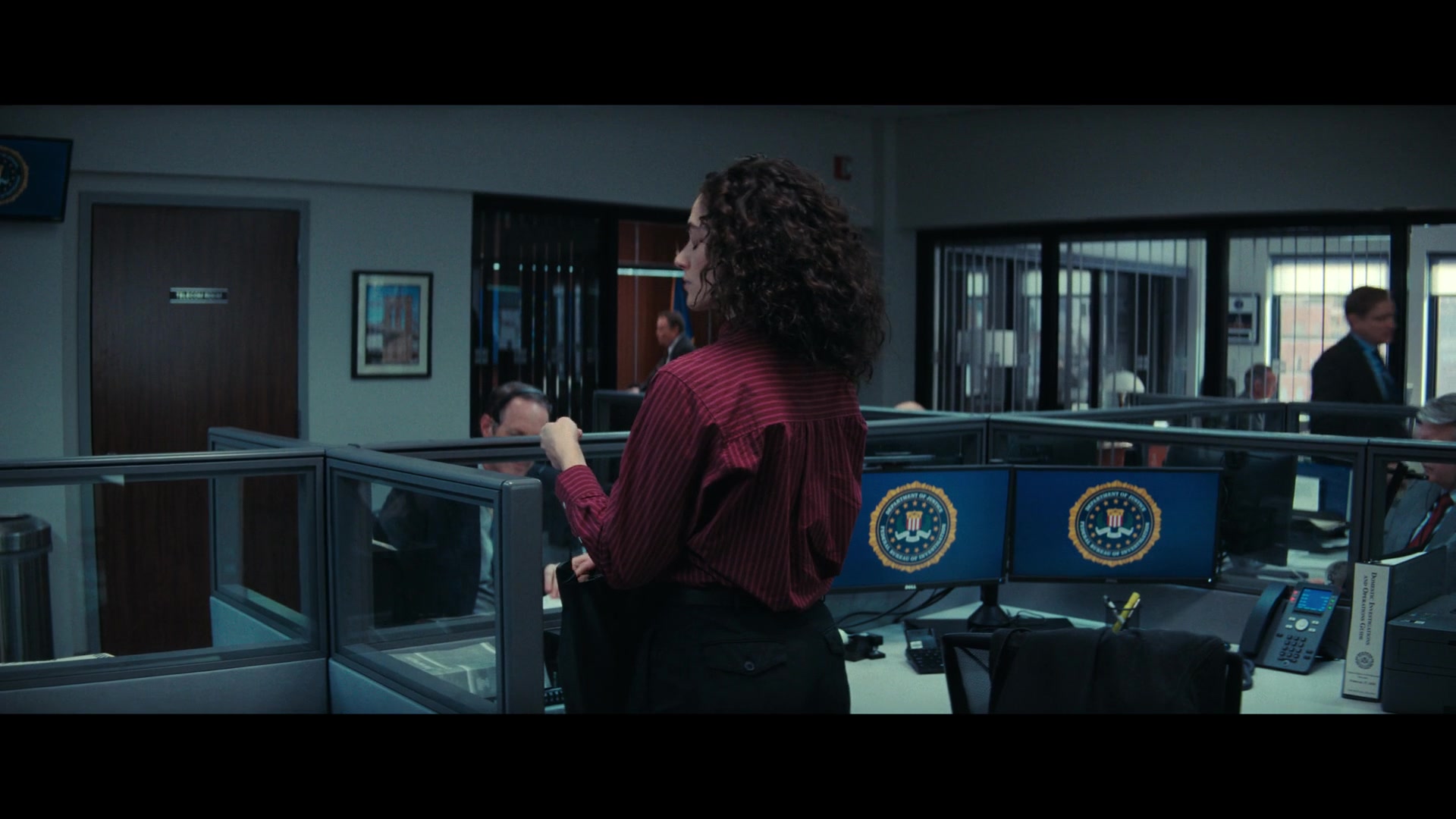 Furious_S01E05_Pick_a_Sticker_1080p_ERW_006727.jpg
