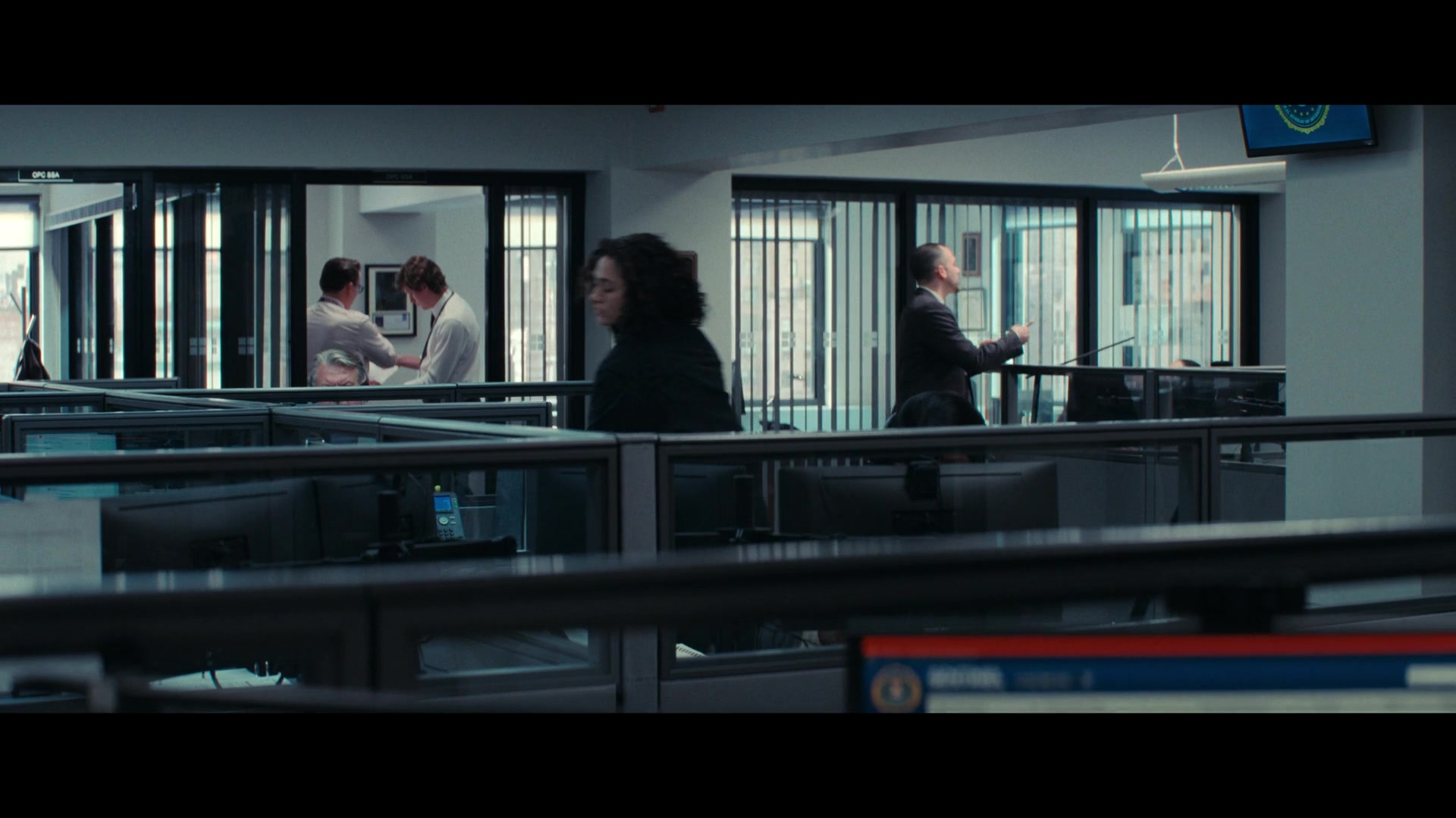 Furious_S01E05_Pick_a_Sticker_1080p_ERW_007001.jpg