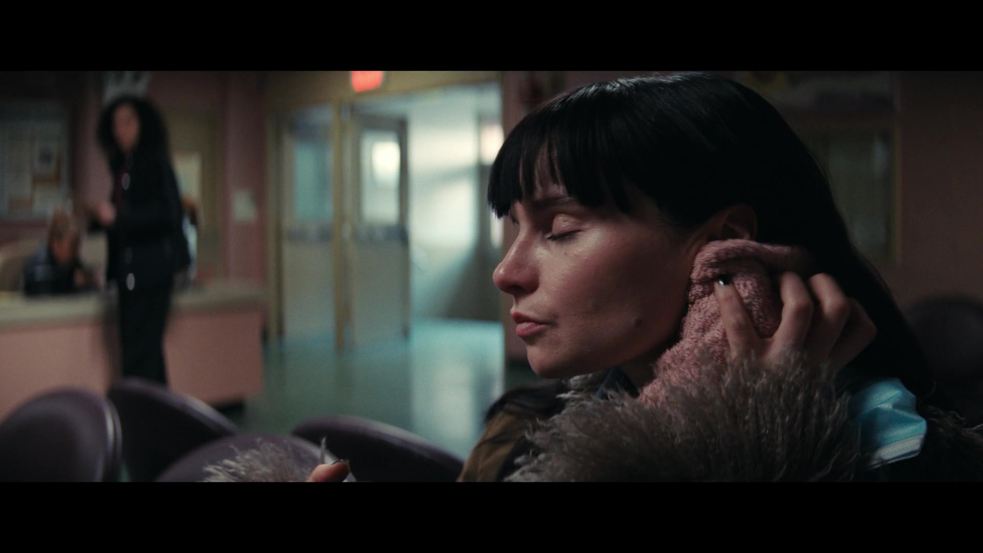 Furious_S01E06_They_Make_a_Noise_Like_Feathers_1080p_ERW_000787.jpg