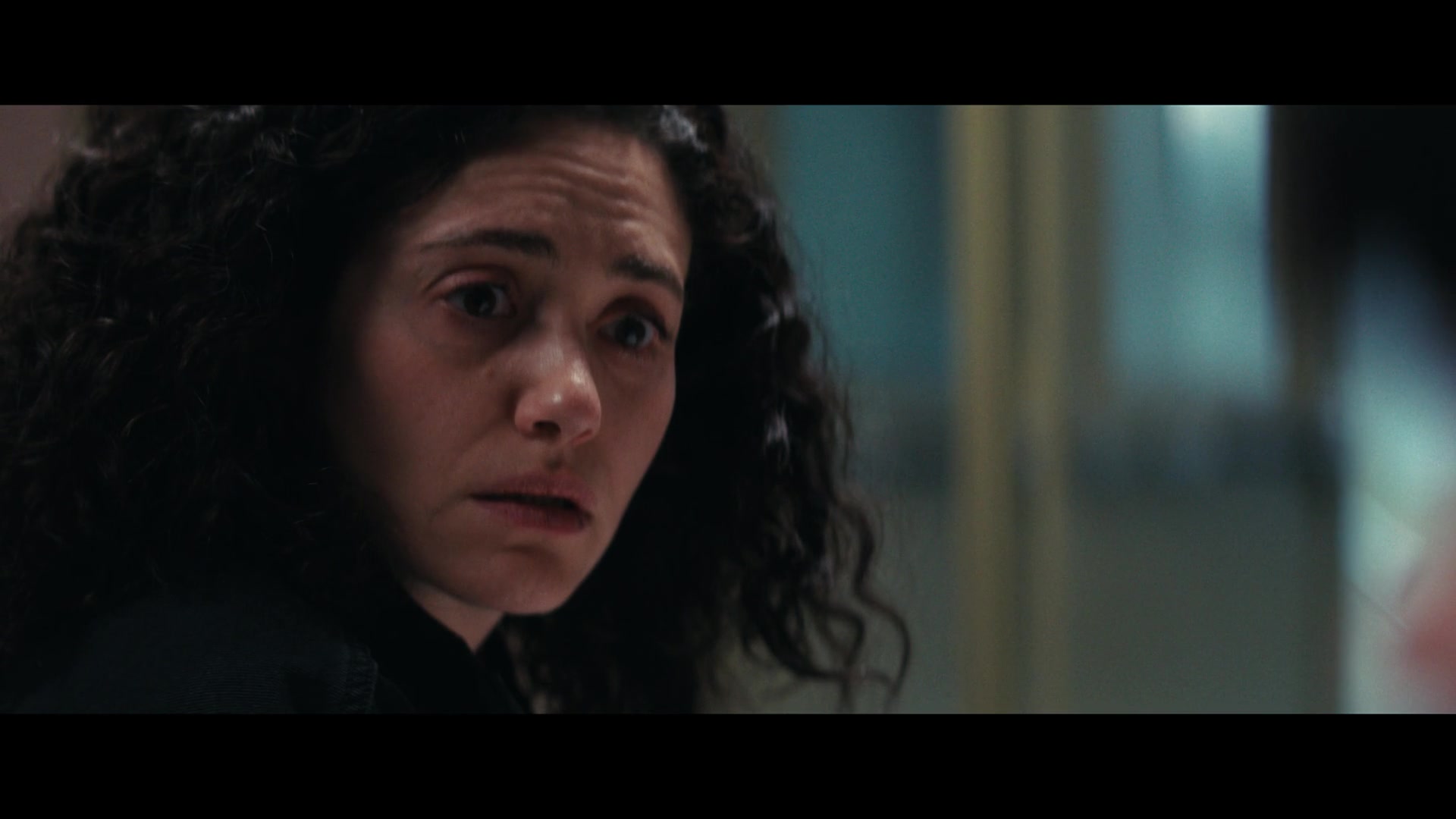 Furious_S01E06_They_Make_a_Noise_Like_Feathers_1080p_ERW_000828.jpg