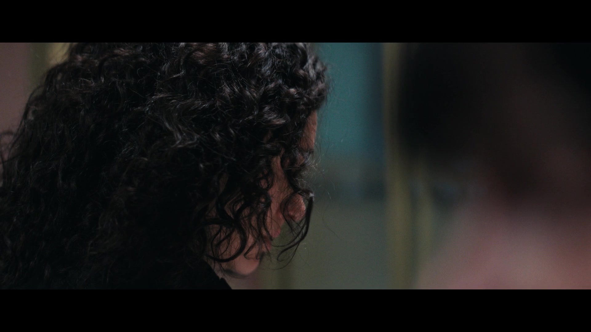 Furious_S01E06_They_Make_a_Noise_Like_Feathers_1080p_ERW_000831.jpg