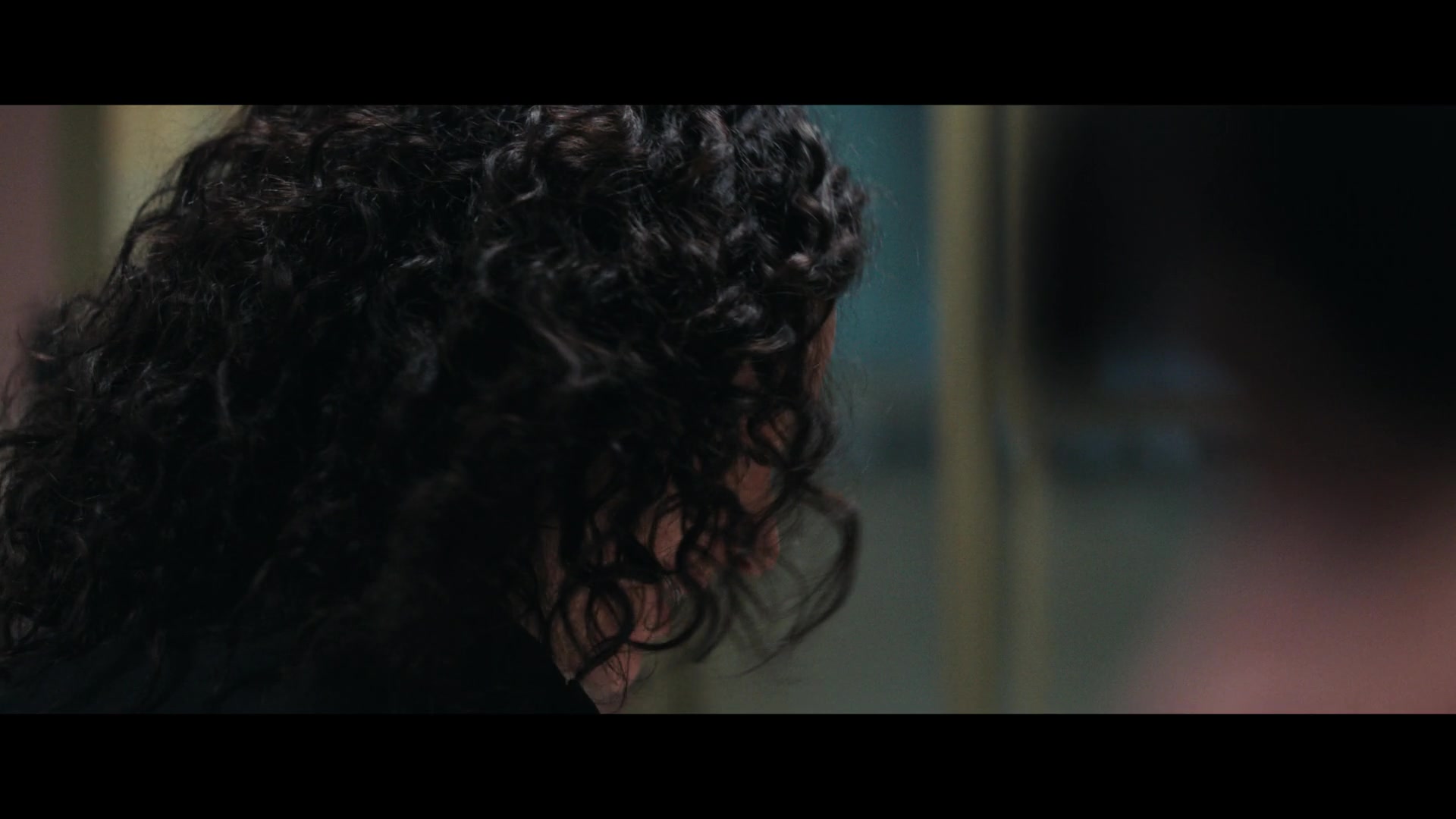 Furious_S01E06_They_Make_a_Noise_Like_Feathers_1080p_ERW_000841.jpg